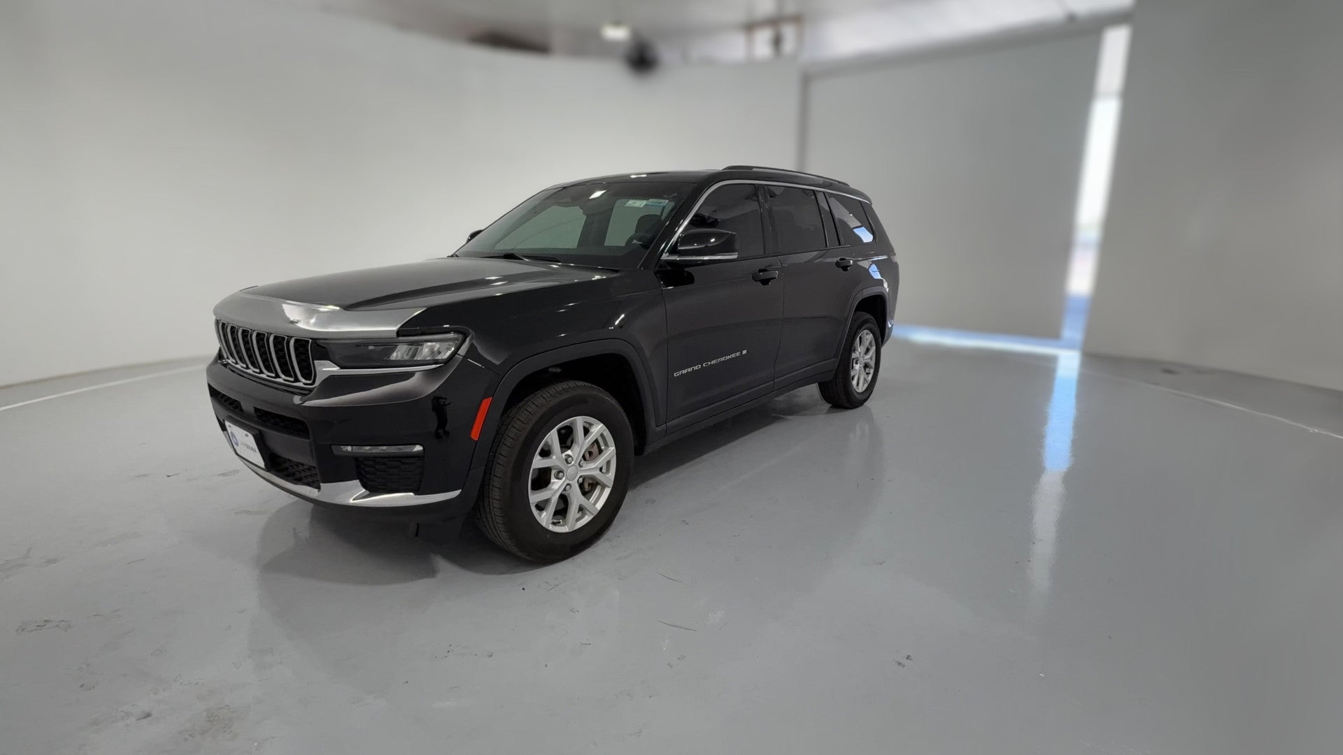 2023 Jeep Grand Cherokee L vehicle photo