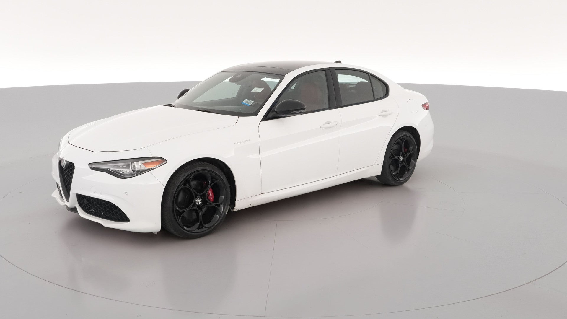 2023 Alfa Romeo Giulia vehicle photo