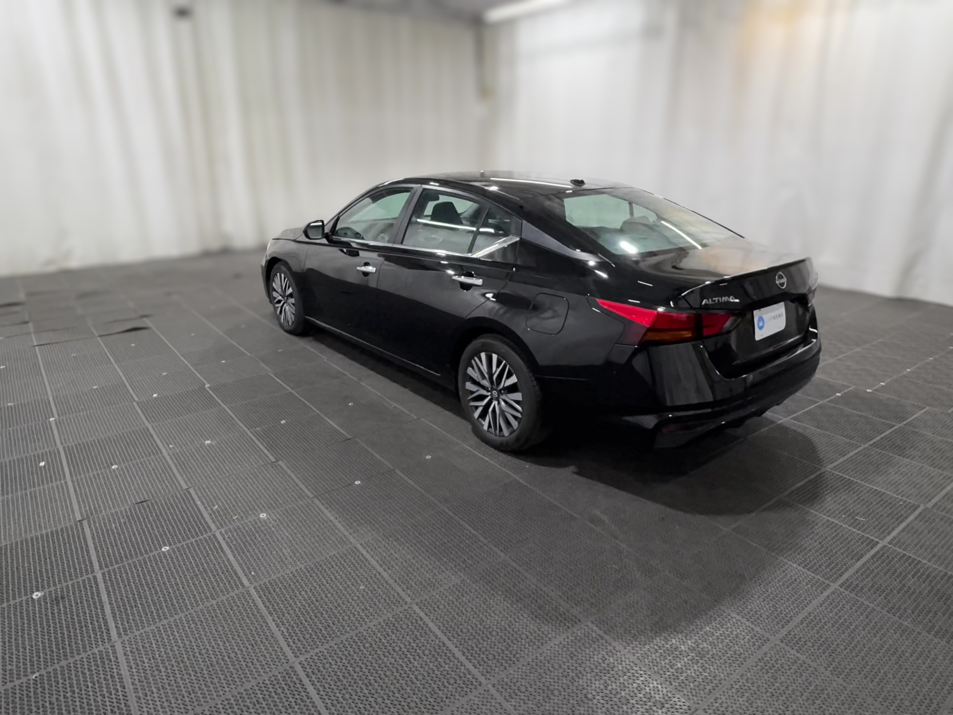 2025 Nissan Altima SV - Photo 26