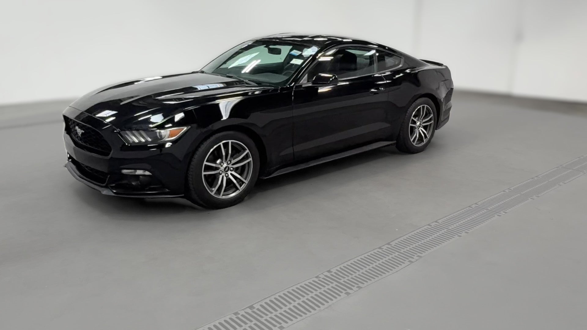 2015 Ford Mustang vehicle photo