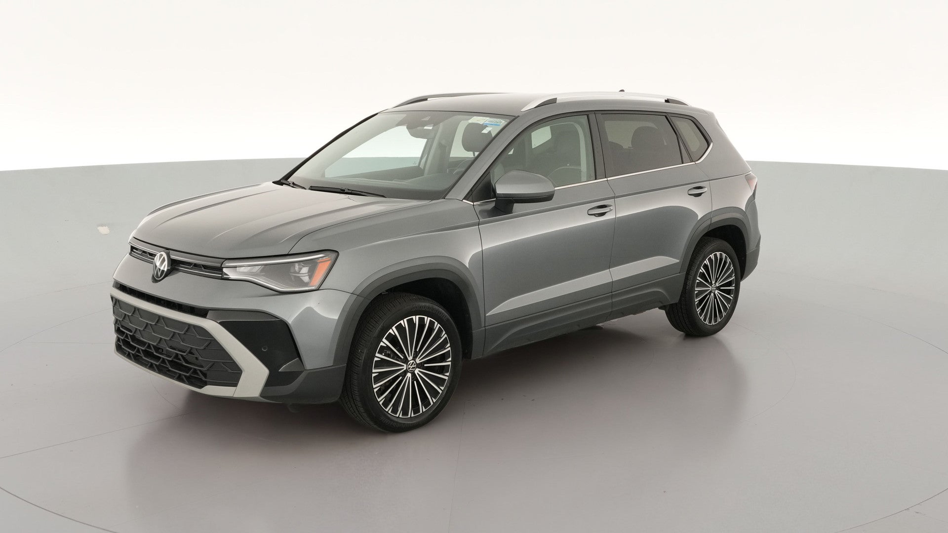2025 Volkswagen Taos vehicle photo