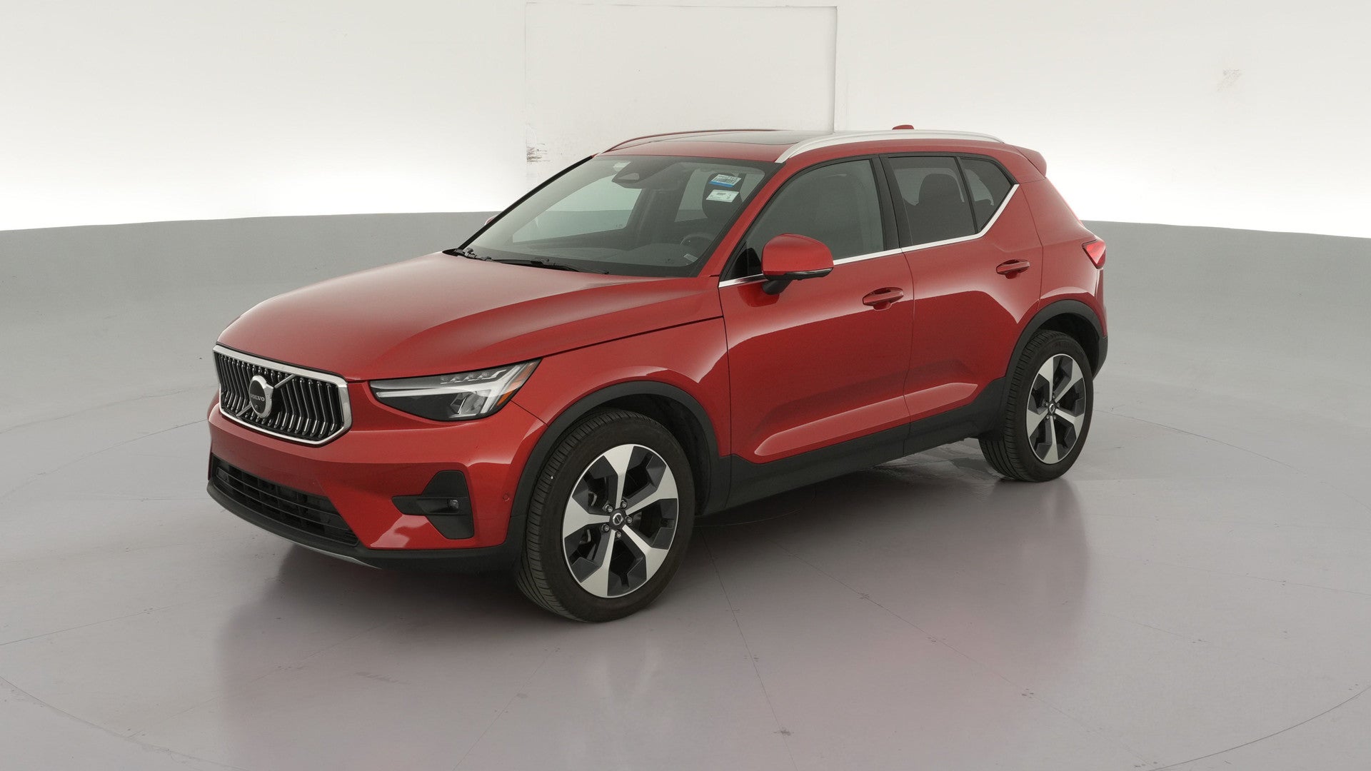 2023 Volvo XC40 vehicle photo