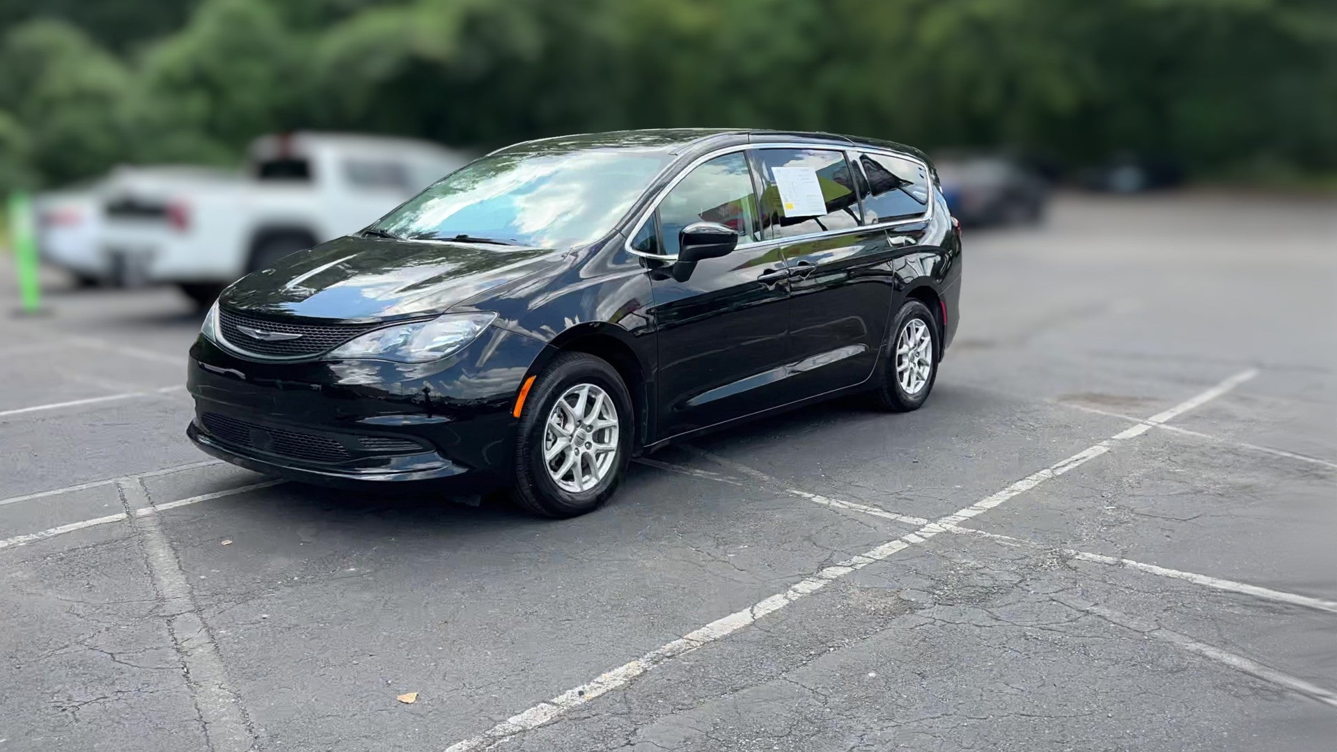 2024 Chrysler Voyager vehicle photo