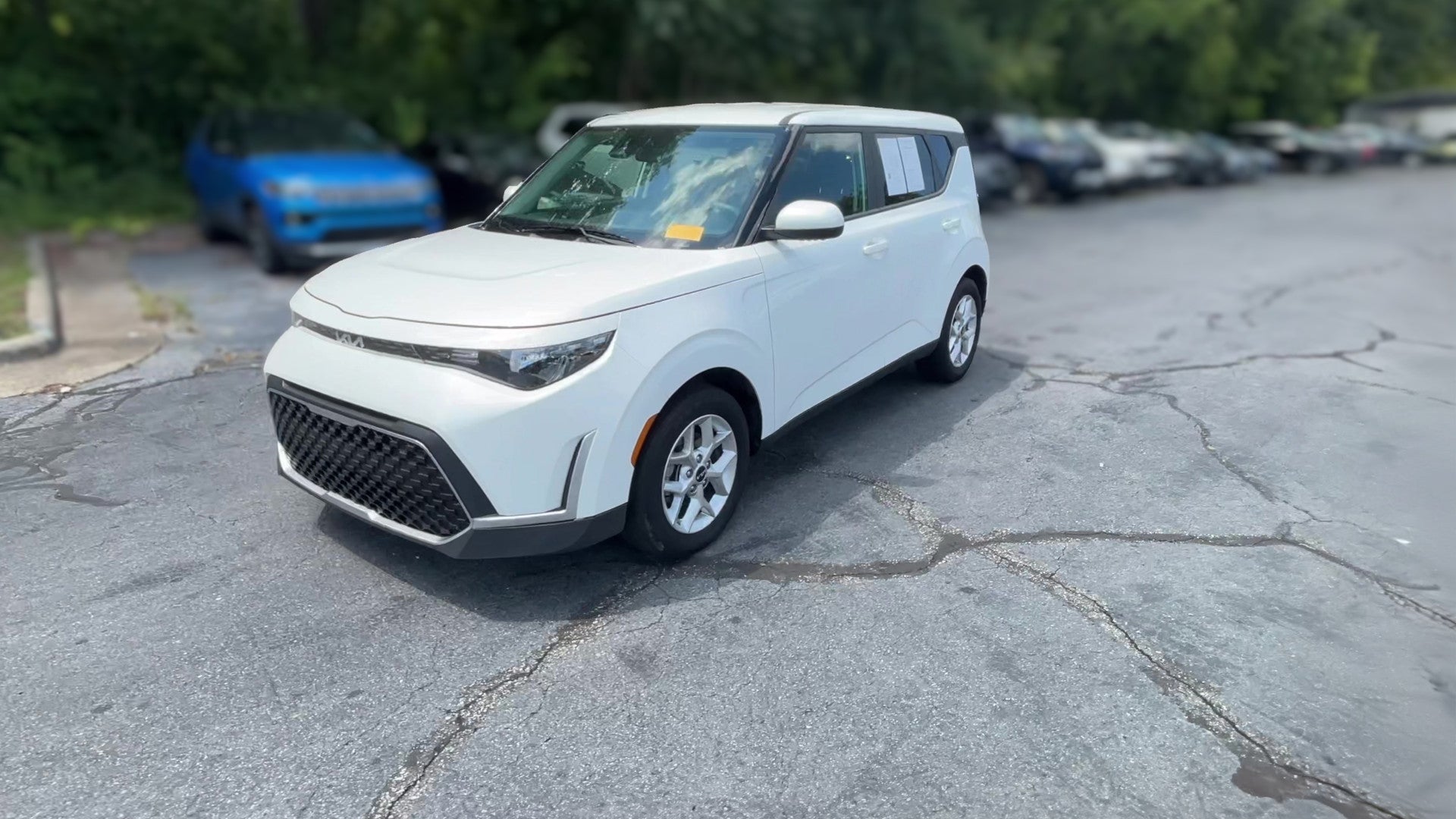 2025 Kia Soul vehicle photo