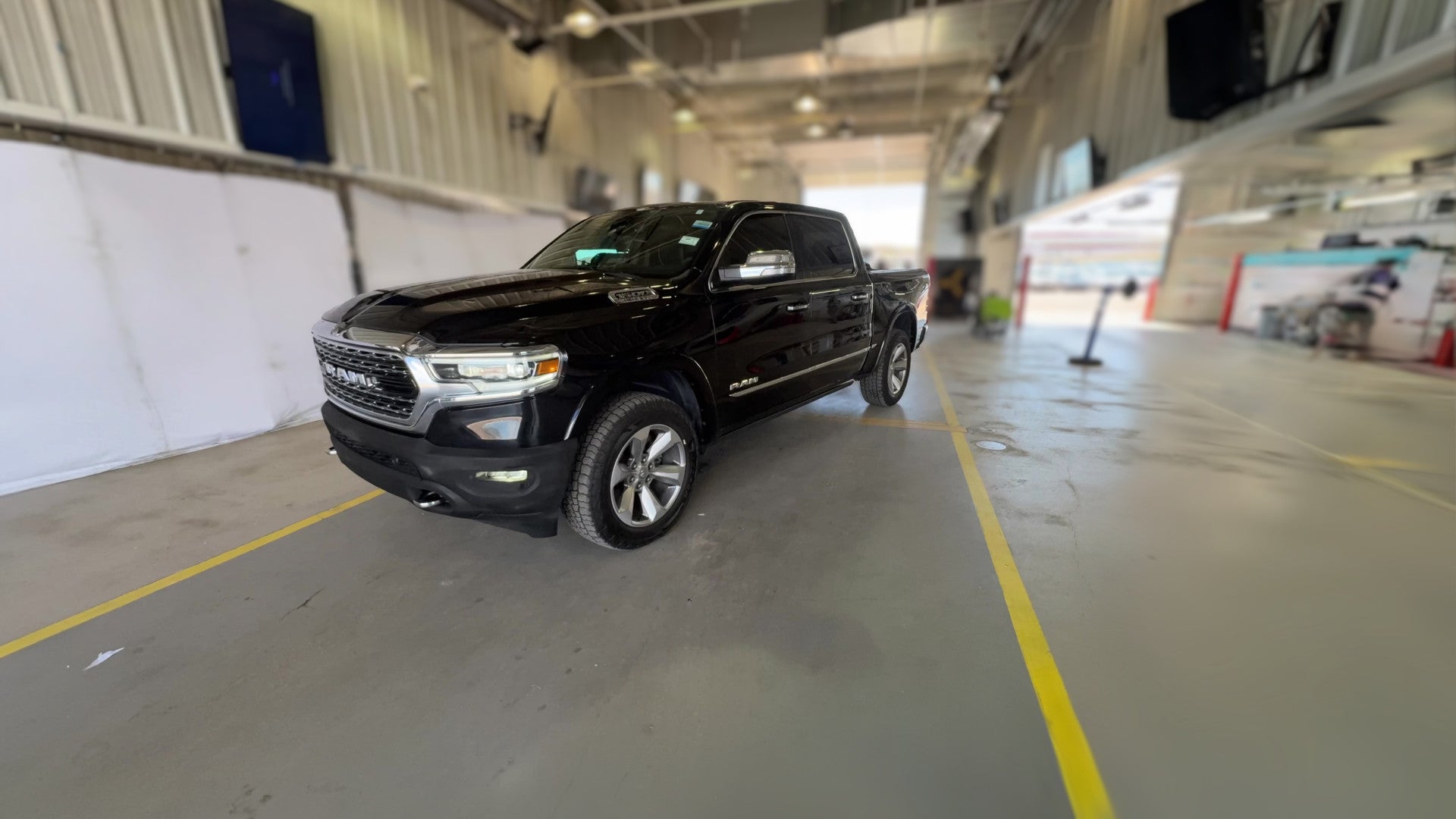 2020 Ram 1500 Crew Cab vehicle photo