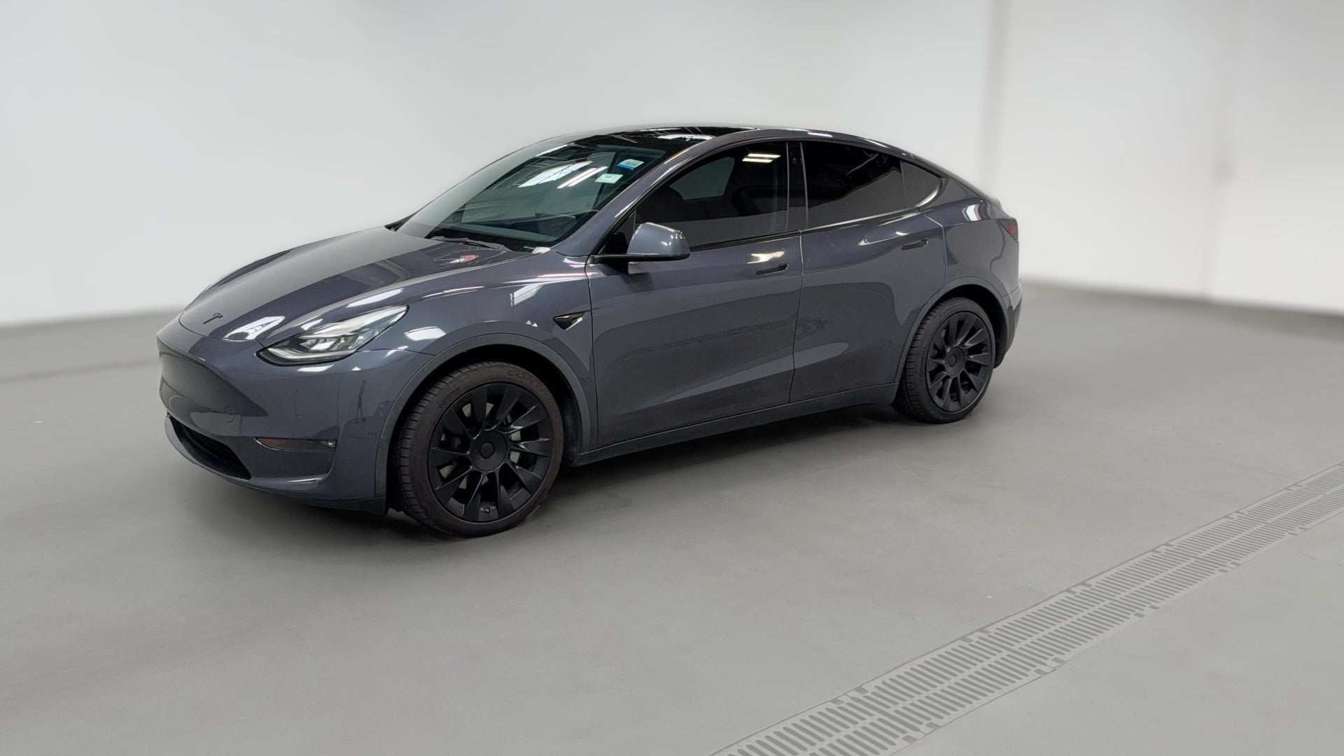 2021 Tesla Model Y vehicle photo