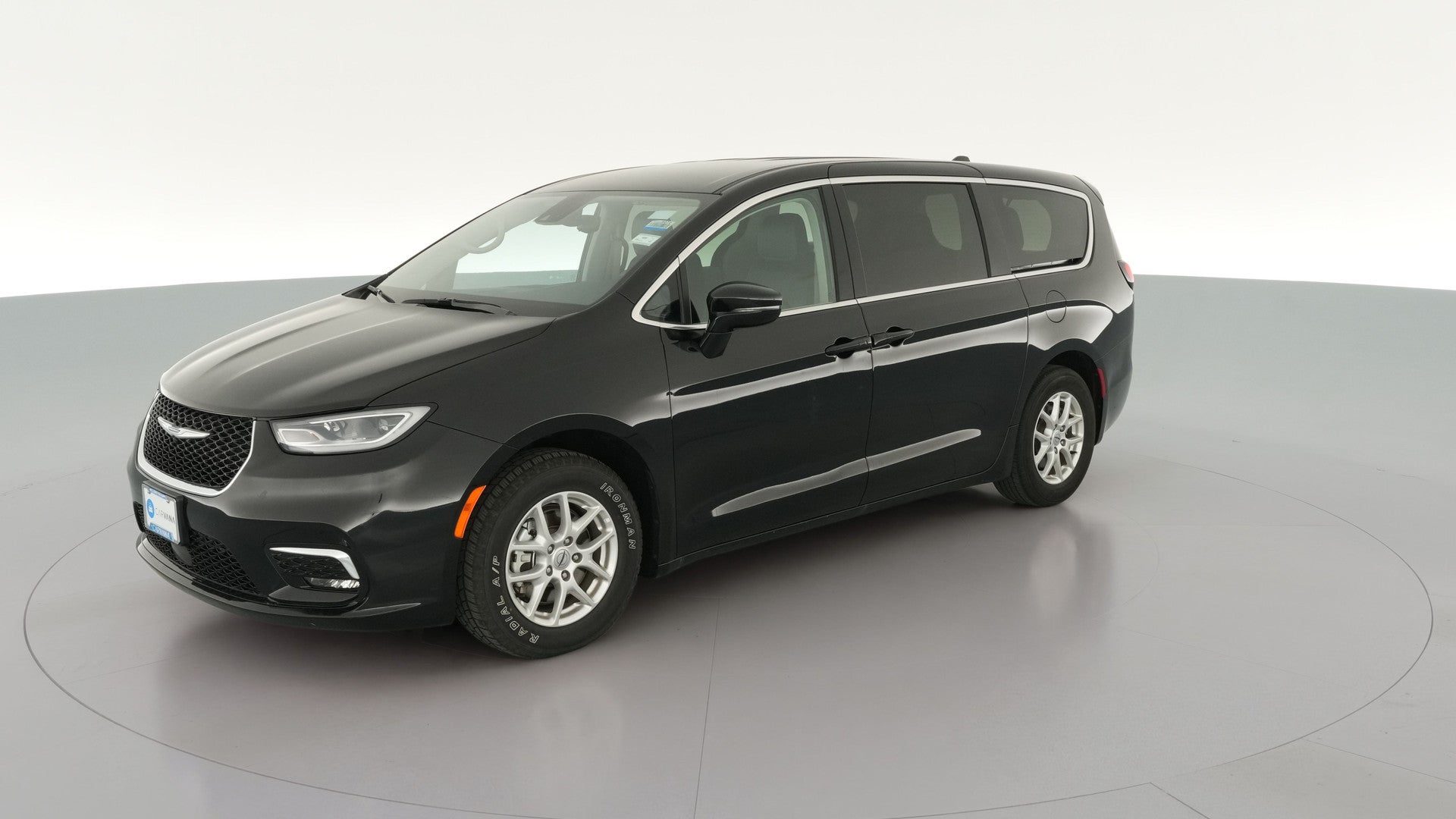 2024 Chrysler Pacifica vehicle photo