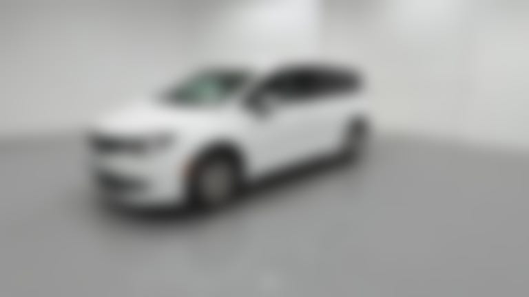 2022 Chrysler Voyager vehicle photo