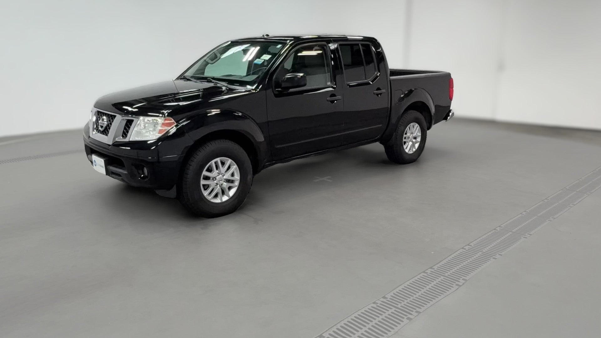 2018 Nissan Frontier Crew Cab vehicle photo