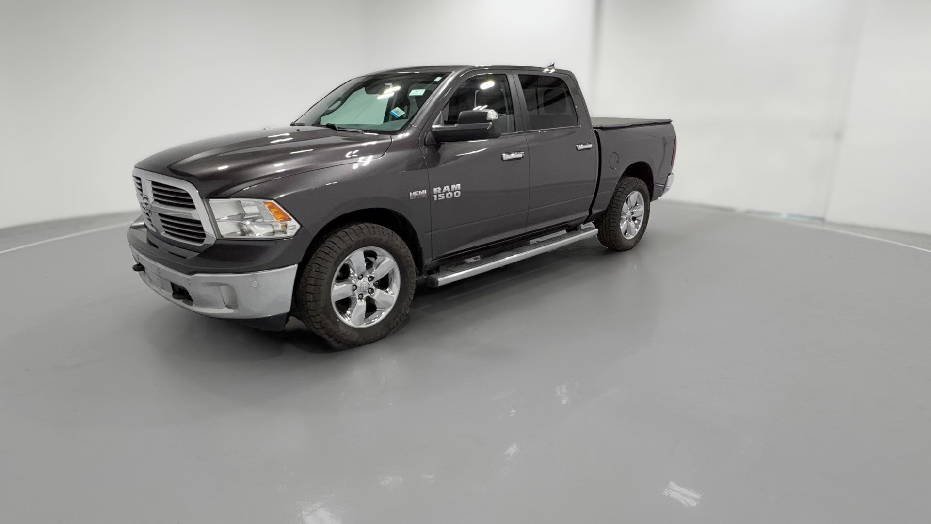 2014 Ram 1500 Crew Cab vehicle photo