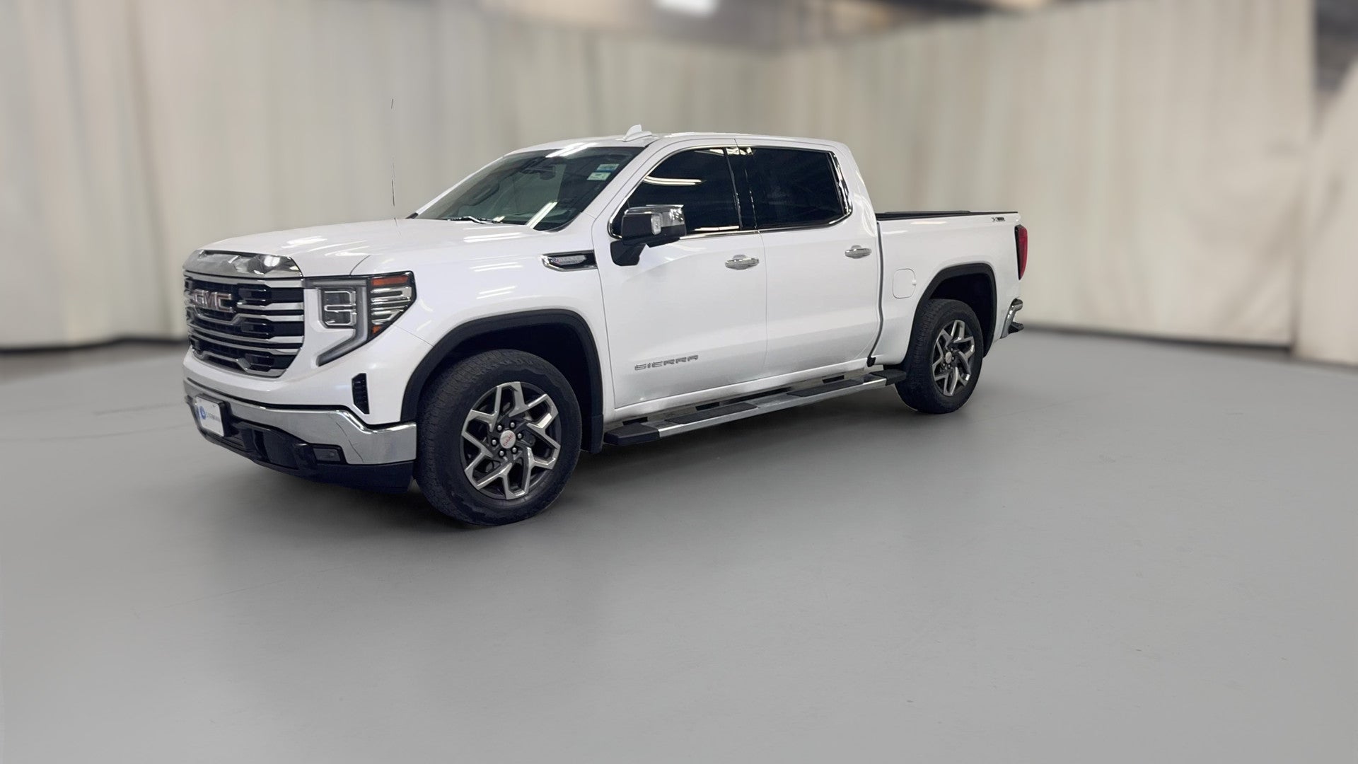 2023 GMC Sierra 1500 Crew Cab vehicle photo