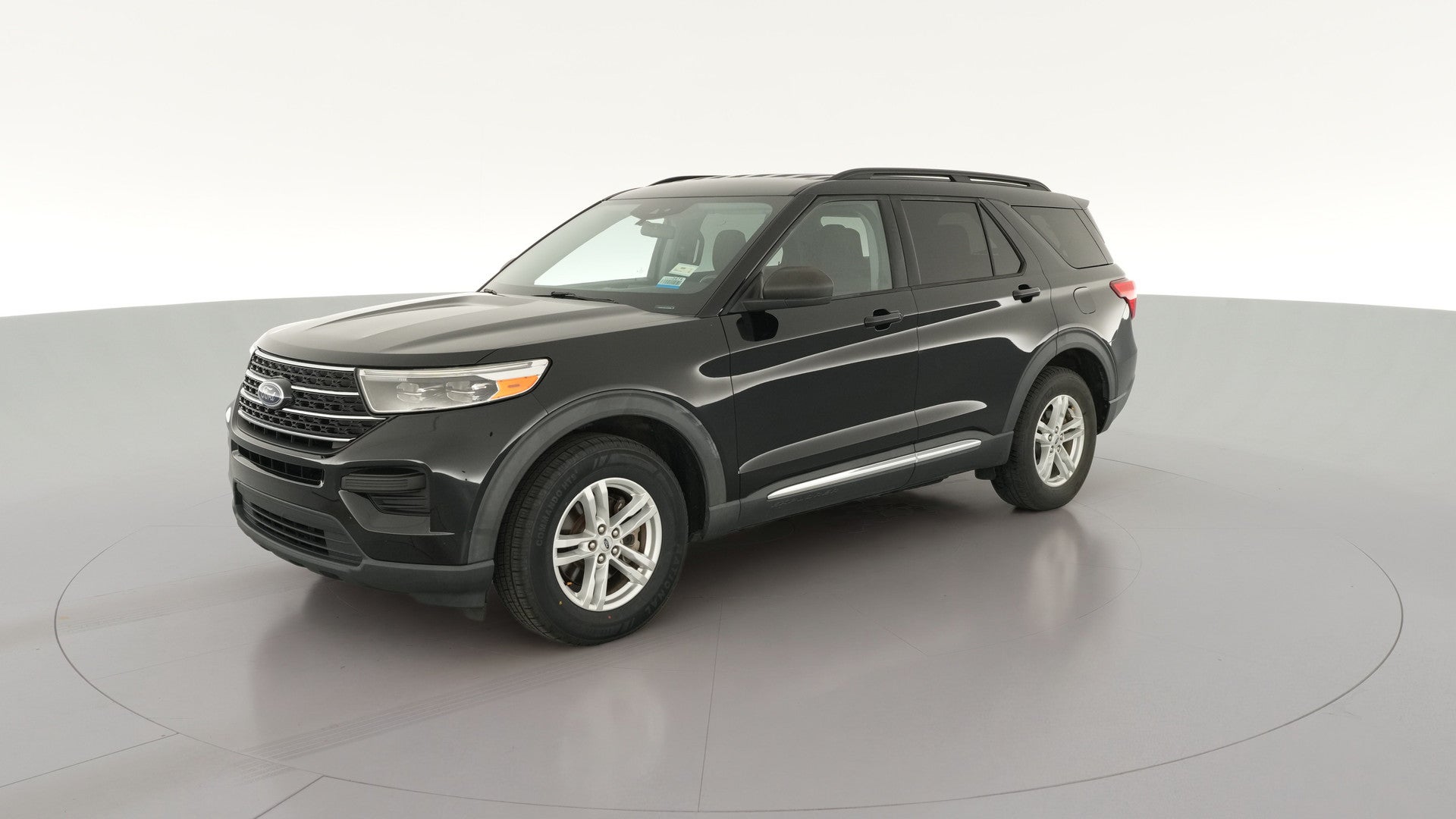 2020 Ford Explorer vehicle photo