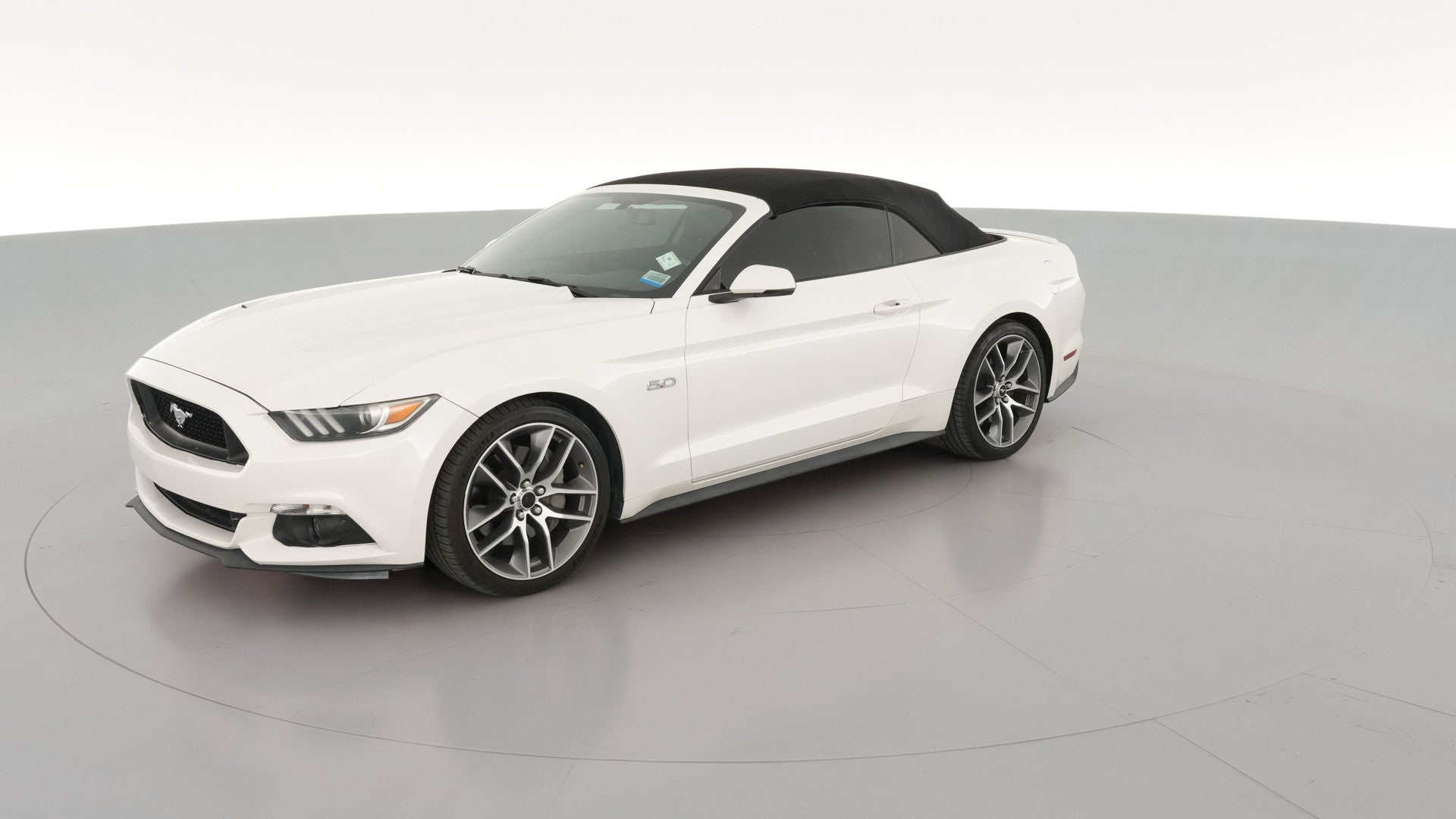 2017 Ford Mustang vehicle photo