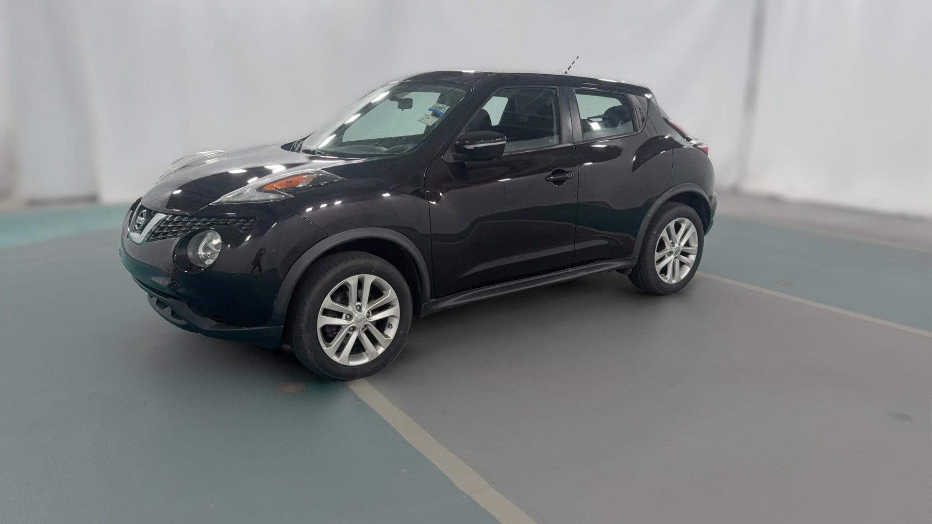 2015 Nissan JUKE vehicle photo
