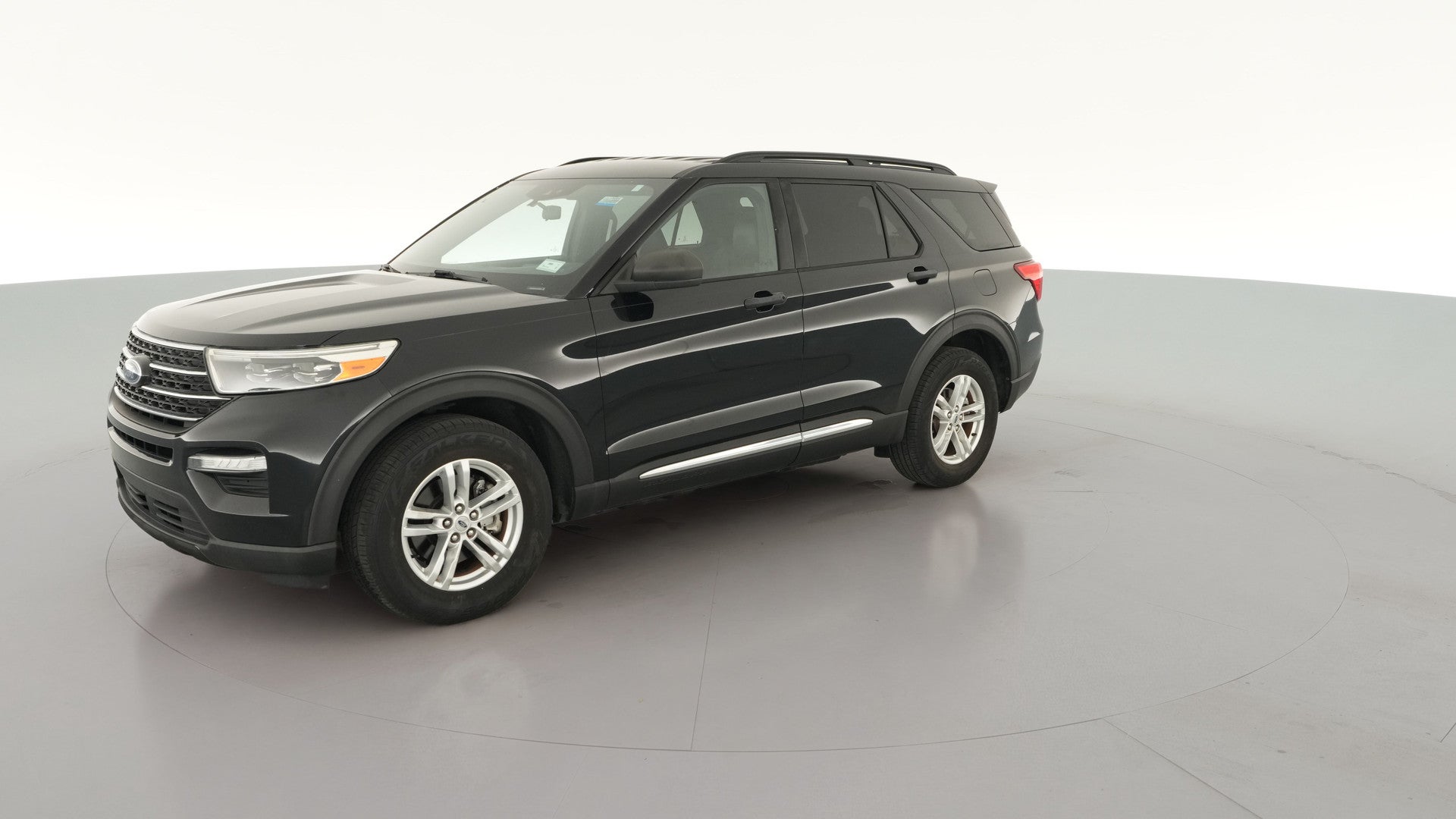 2020 Ford Explorer vehicle photo