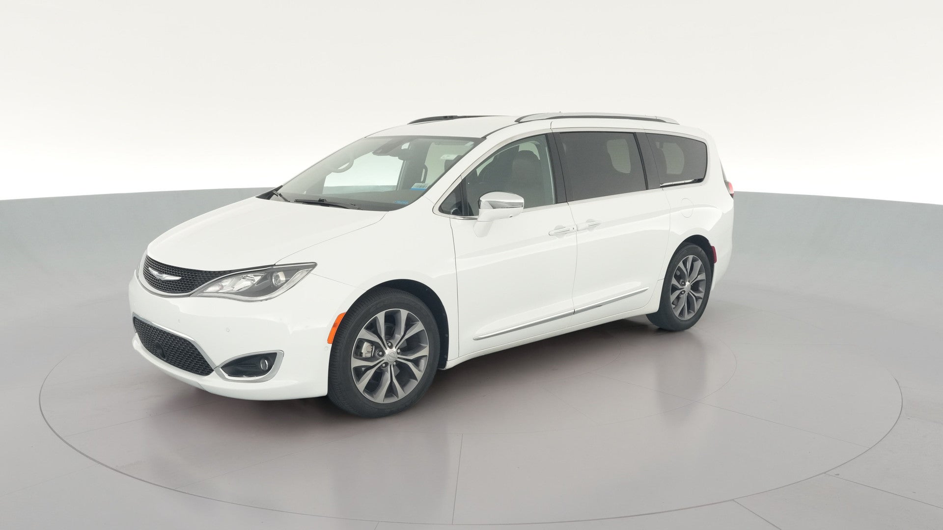 2017 Chrysler Pacifica vehicle photo