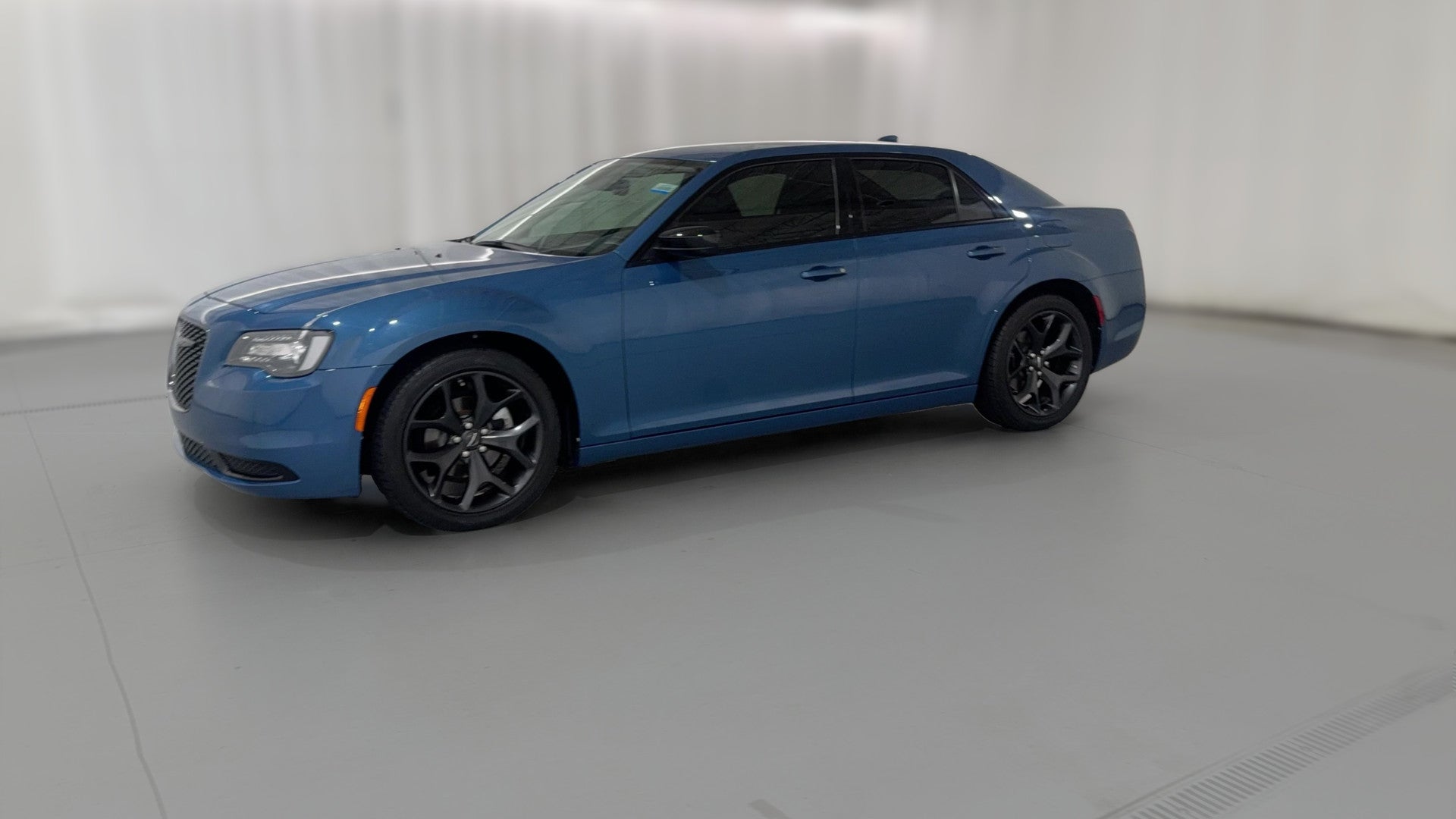 2023 Chrysler 300 vehicle photo