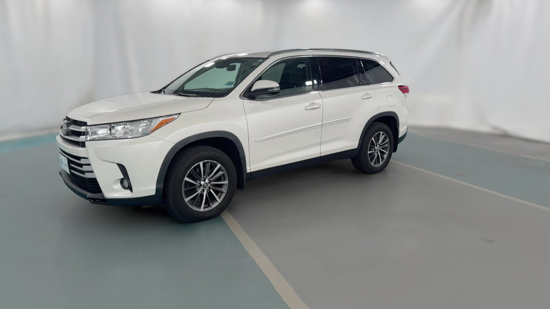 2019 Toyota Highlander vehicle photo