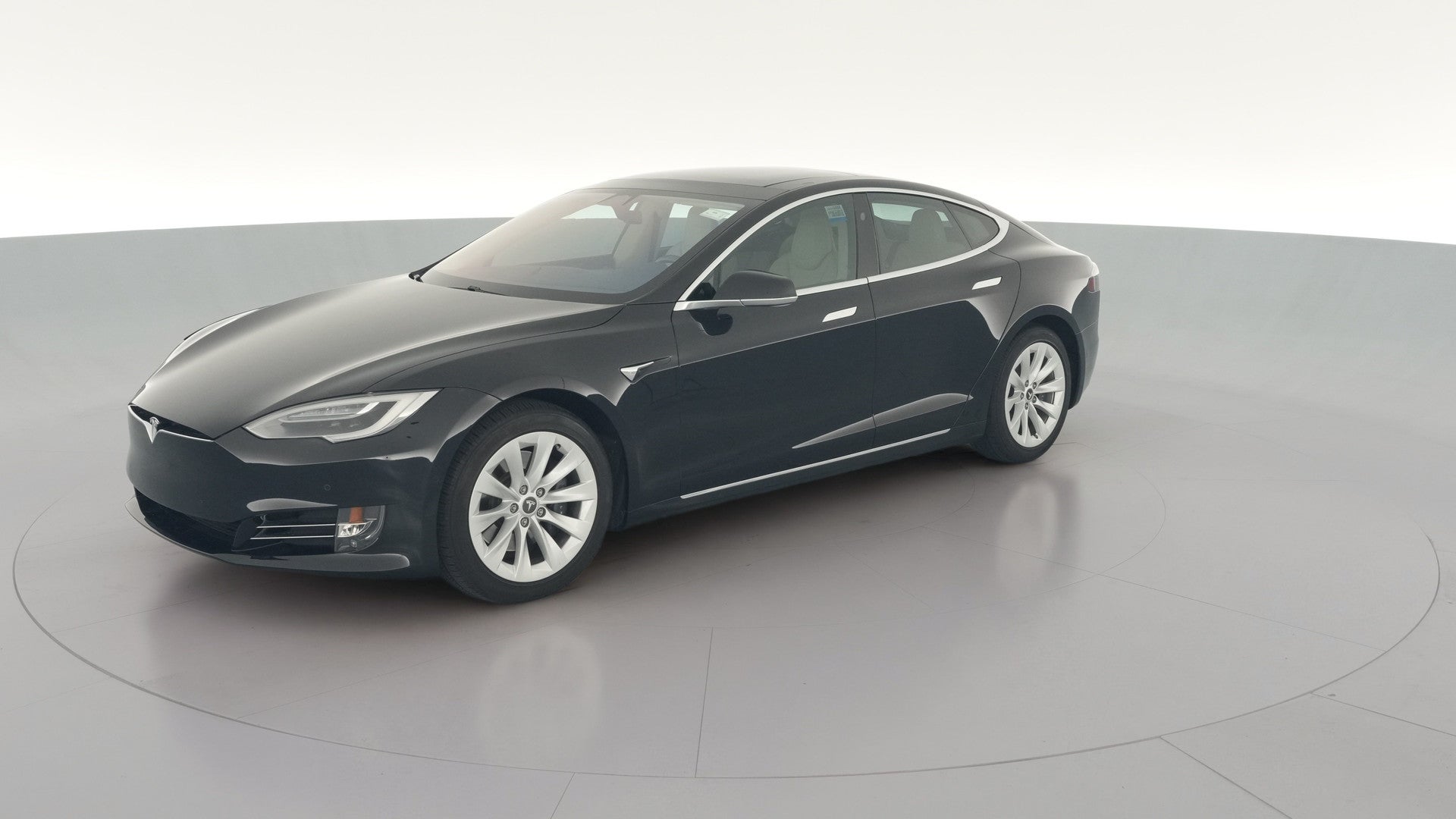 2018 Tesla Model S vehicle photo