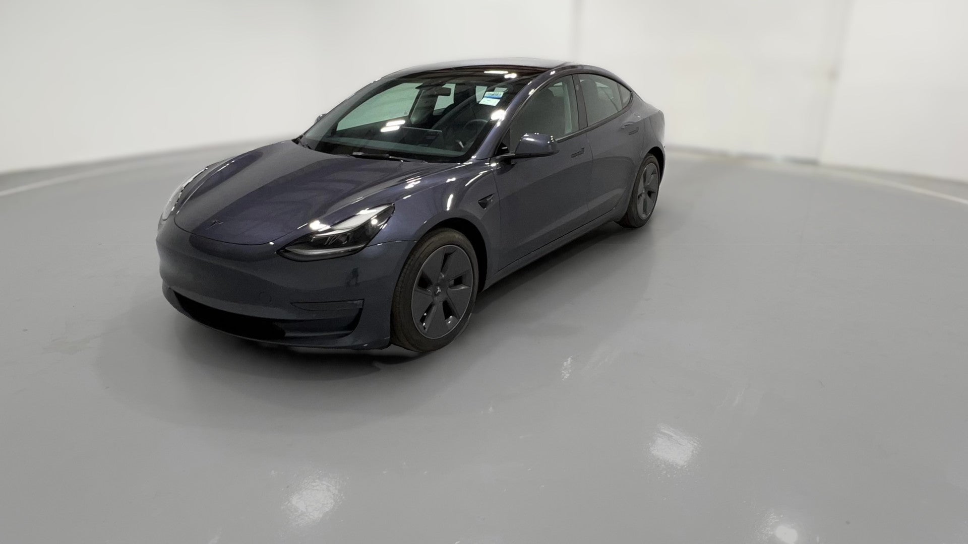 2022 Tesla Model 3 vehicle photo