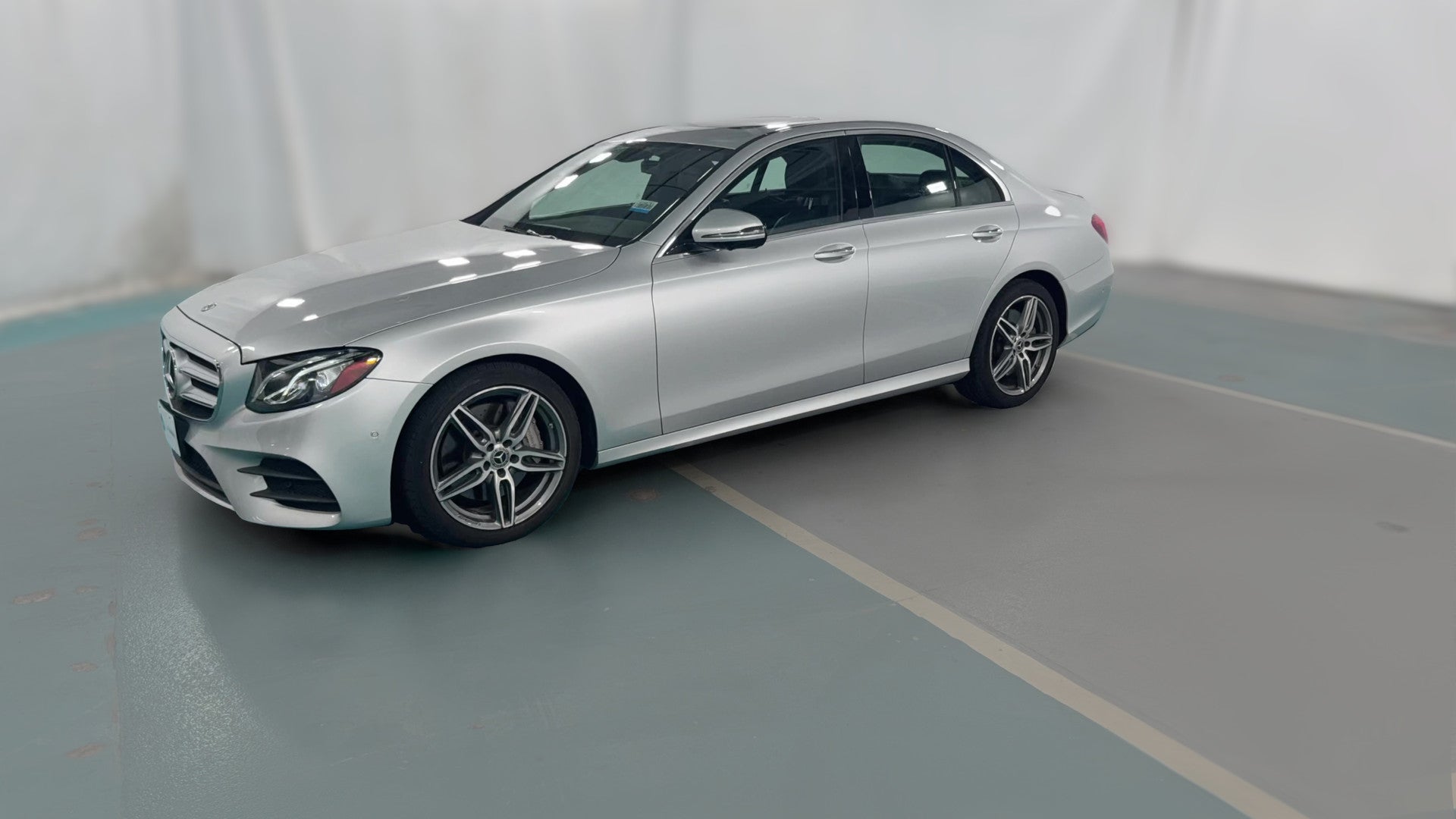 2019 Mercedes-Benz E-Class vehicle photo