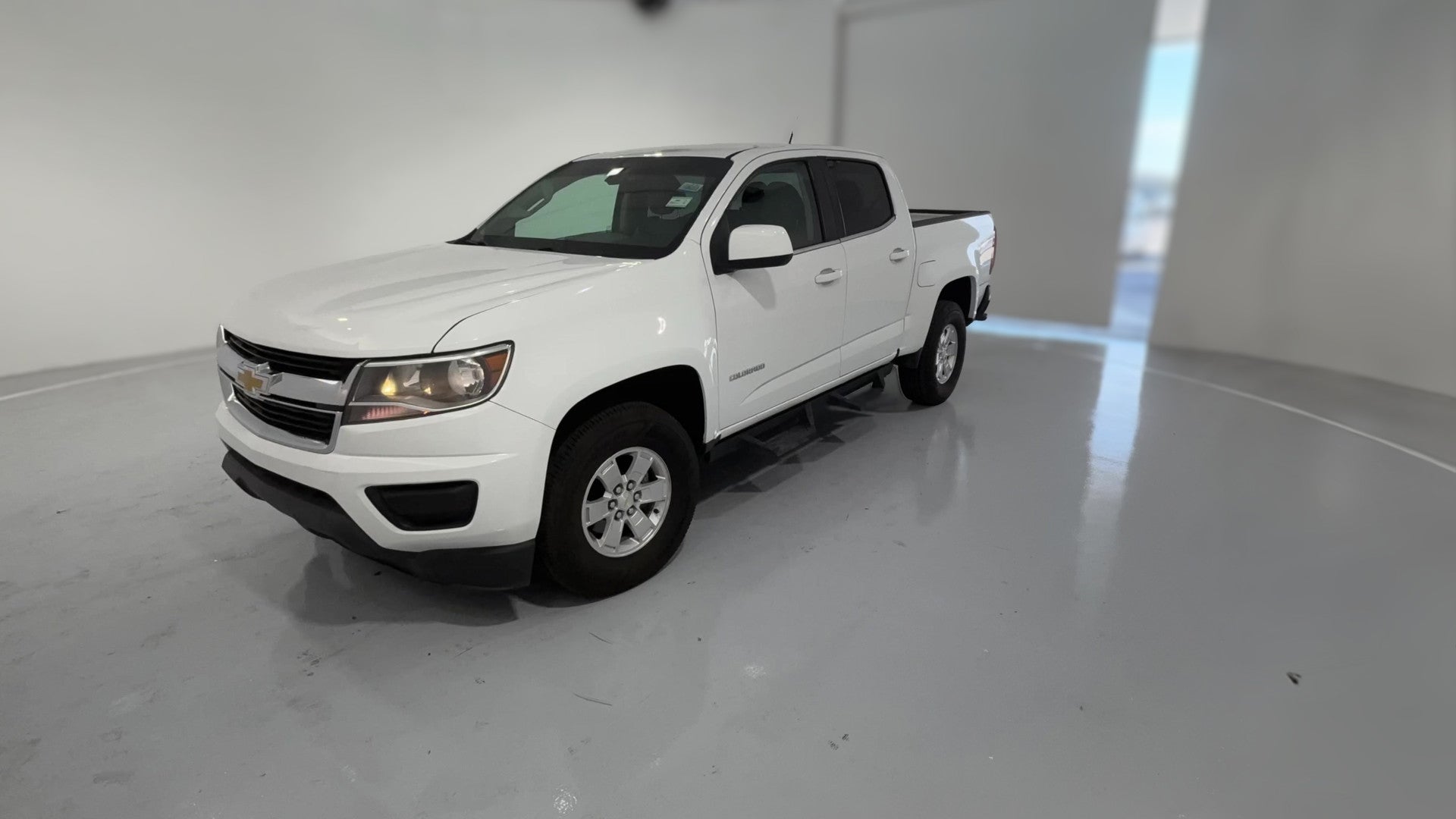 2019 Chevrolet Colorado Crew Cab vehicle photo