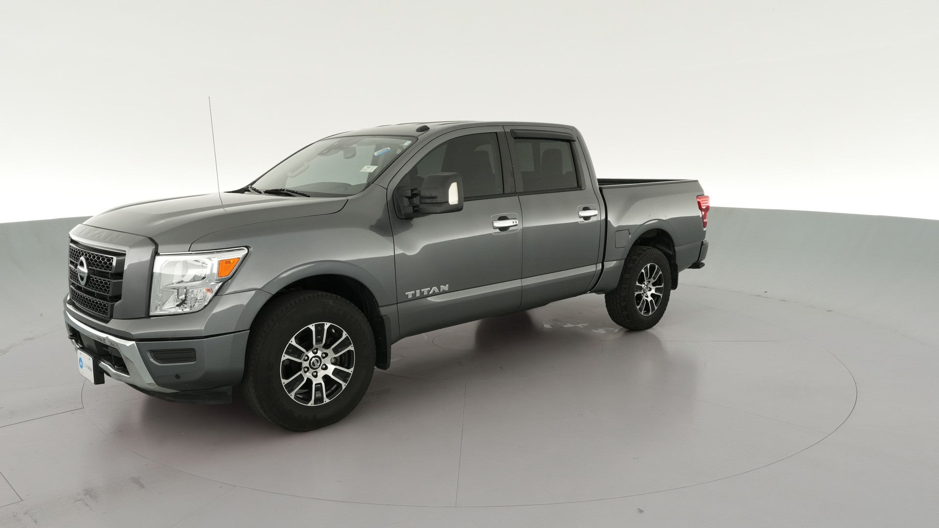 2021 Nissan Titan Crew Cab vehicle photo