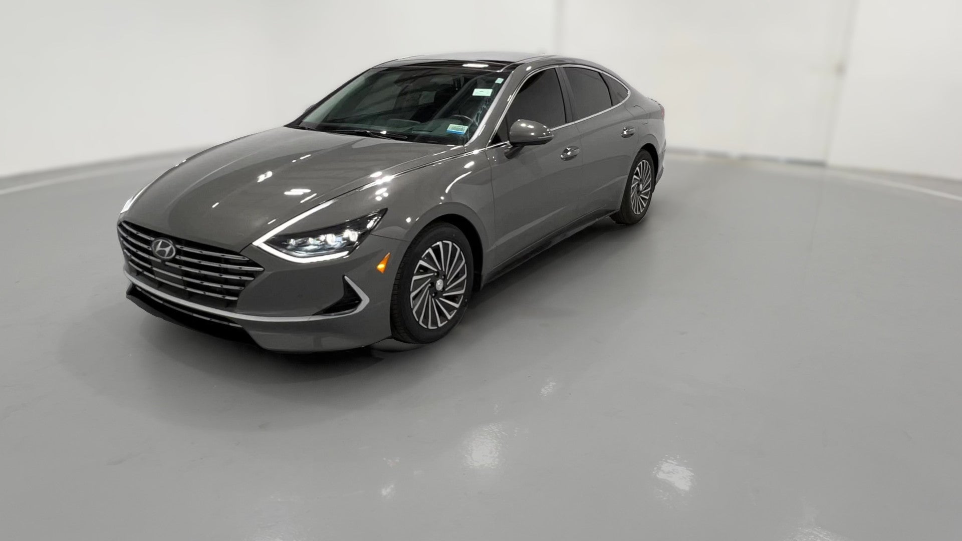 2023 Hyundai Sonata Hybrid vehicle photo