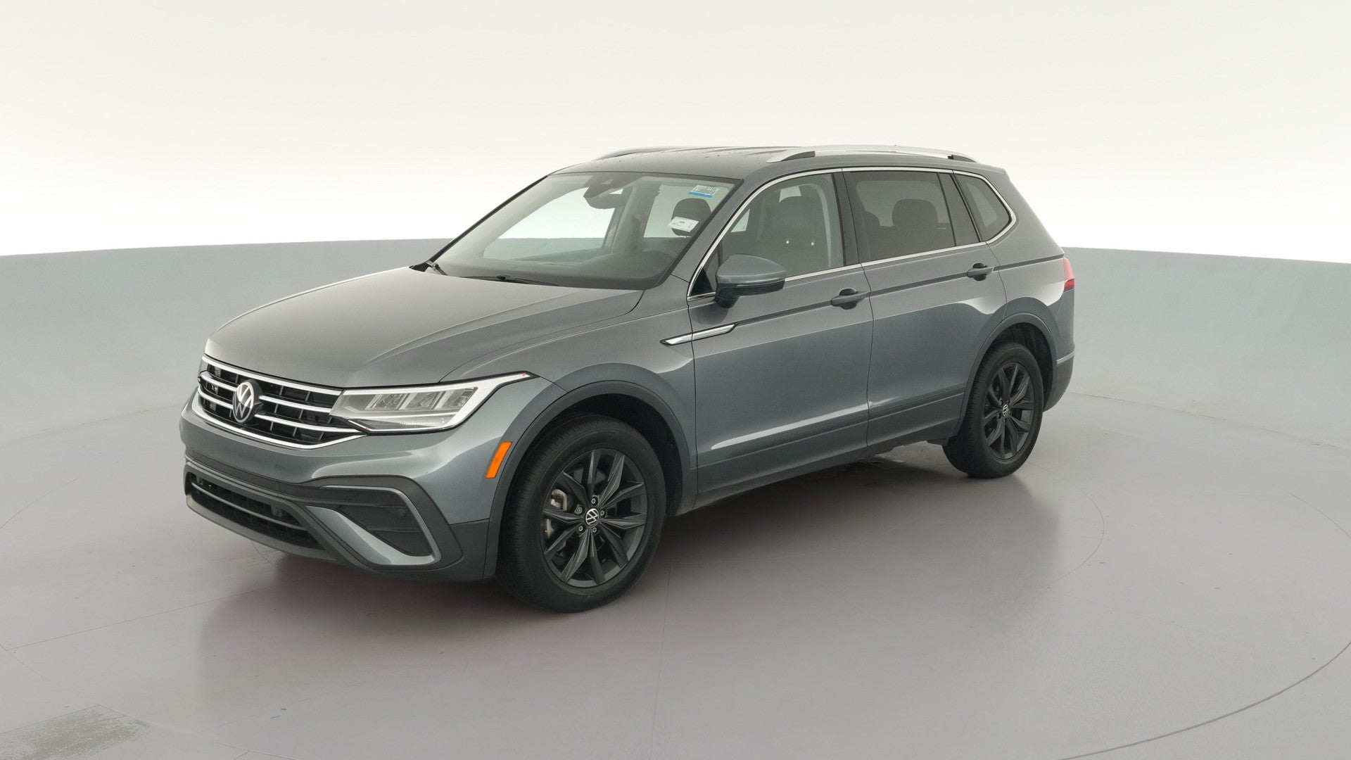 2024 Volkswagen Tiguan vehicle photo