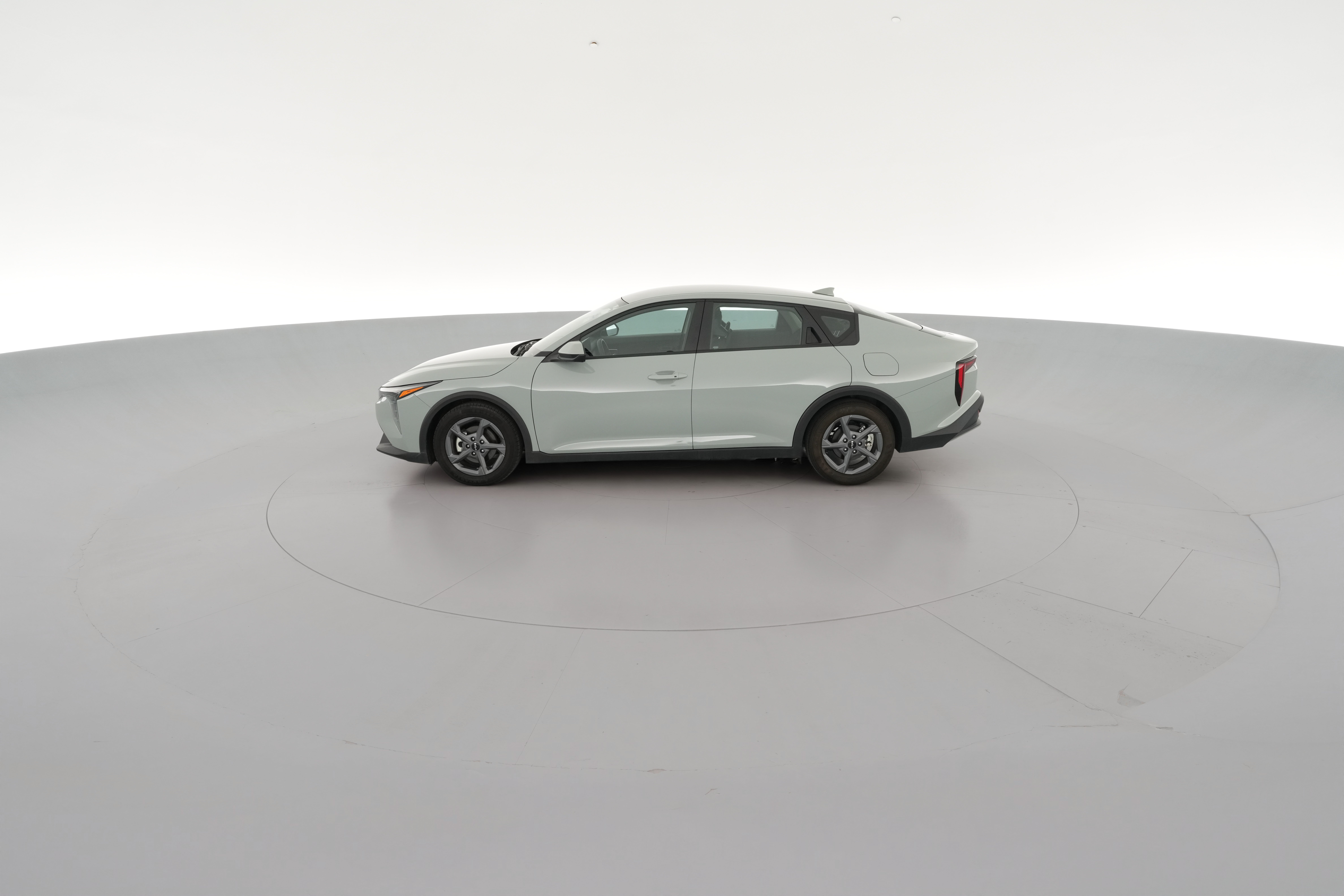 2025 Kia K4 LXS - Photo 27