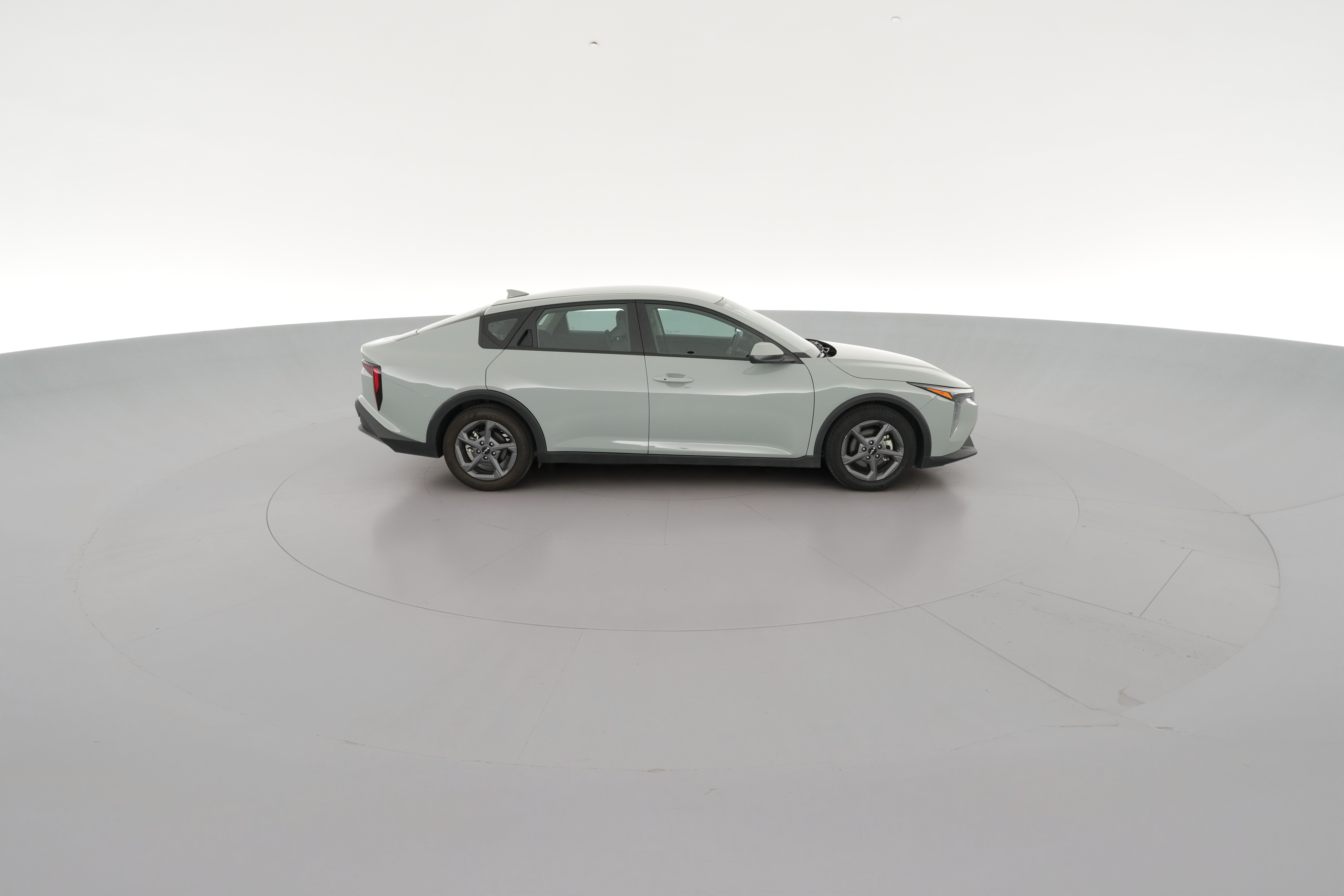 2025 Kia K4 LXS - Photo 35