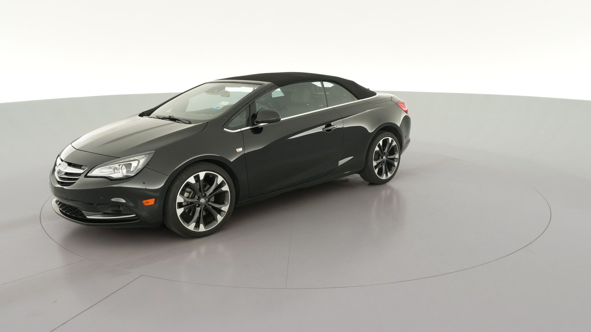 2019 Buick Cascada vehicle photo
