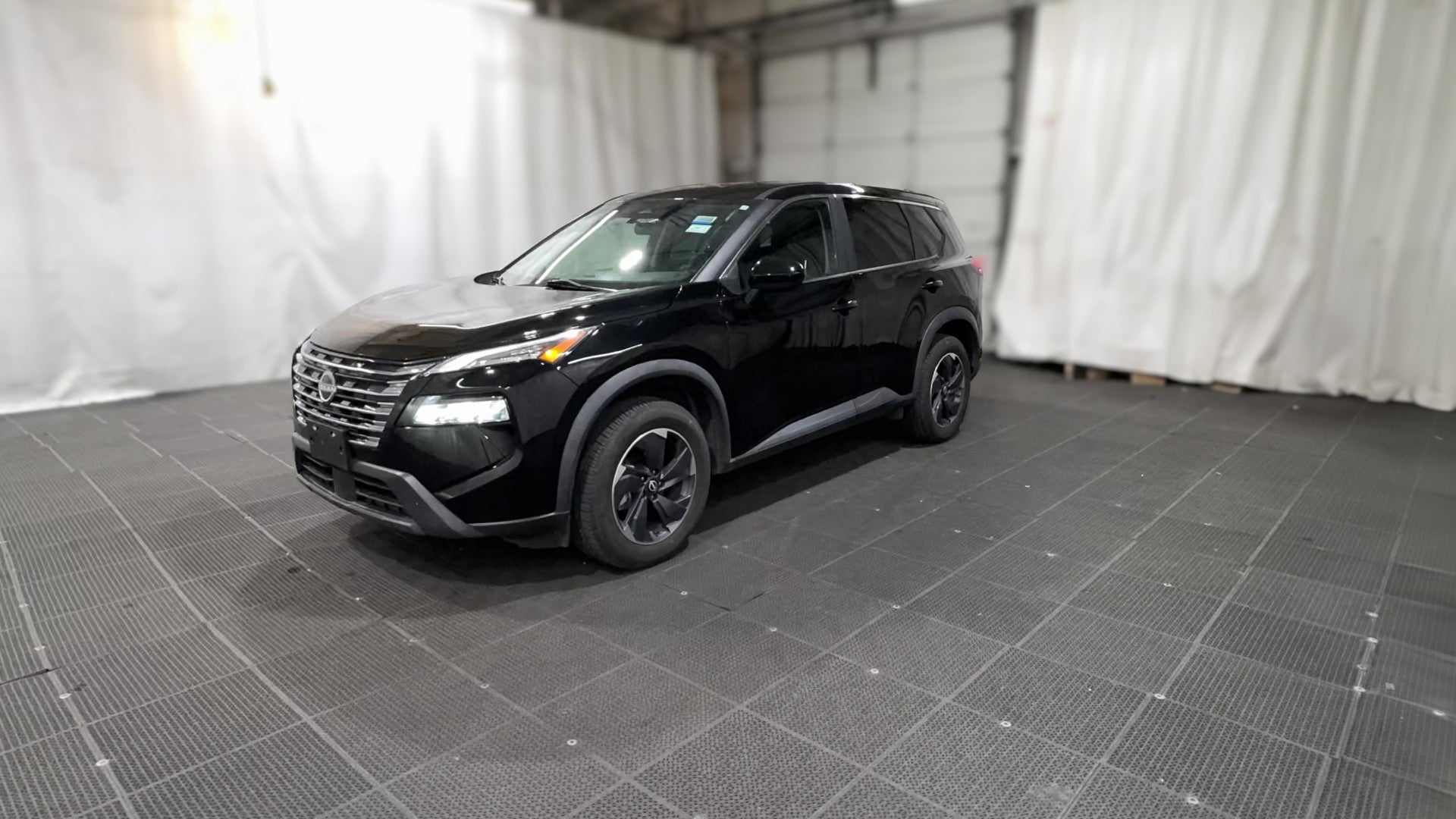 2024 Nissan Rogue vehicle photo
