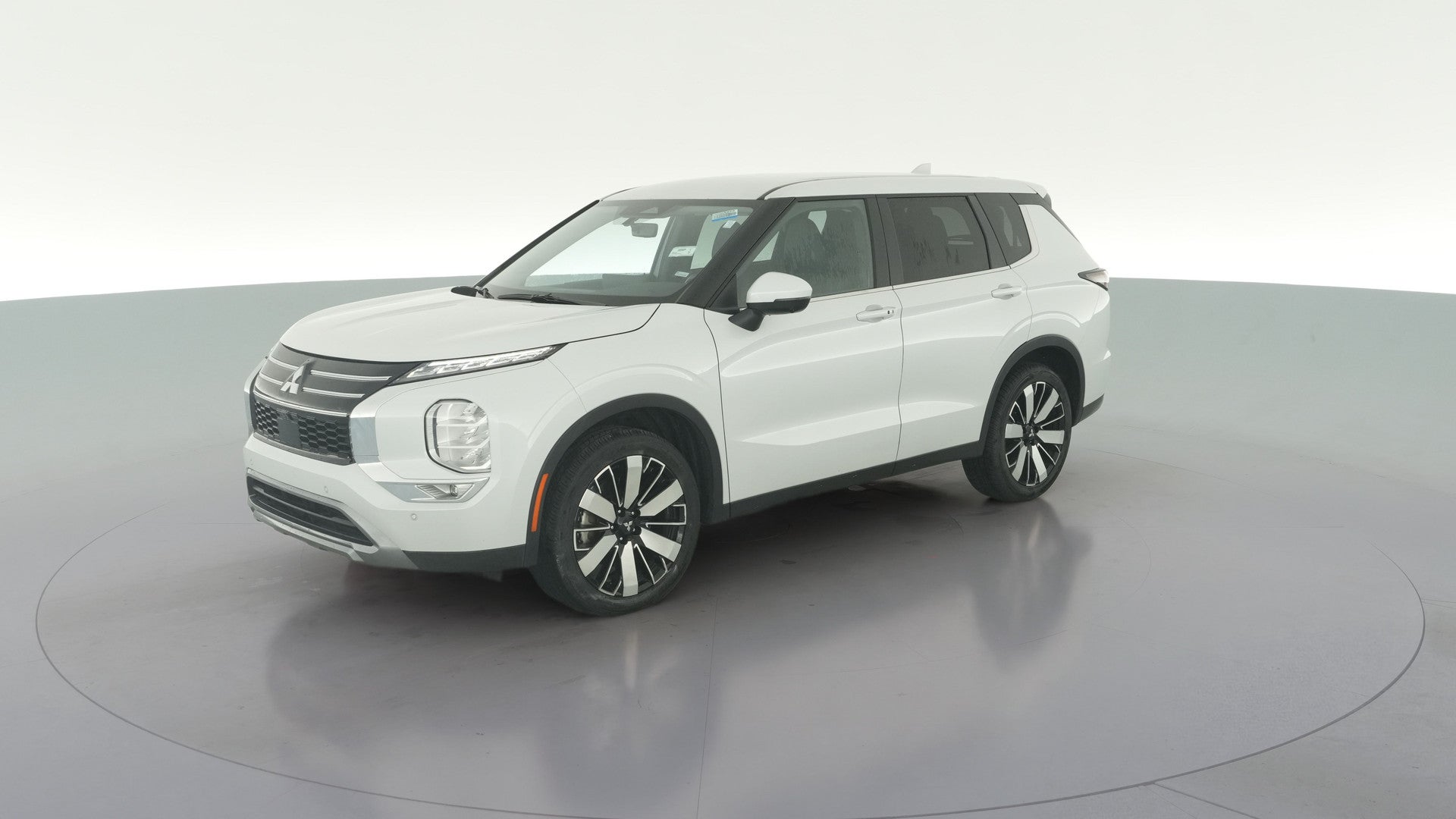 2025 Mitsubishi Outlander vehicle photo