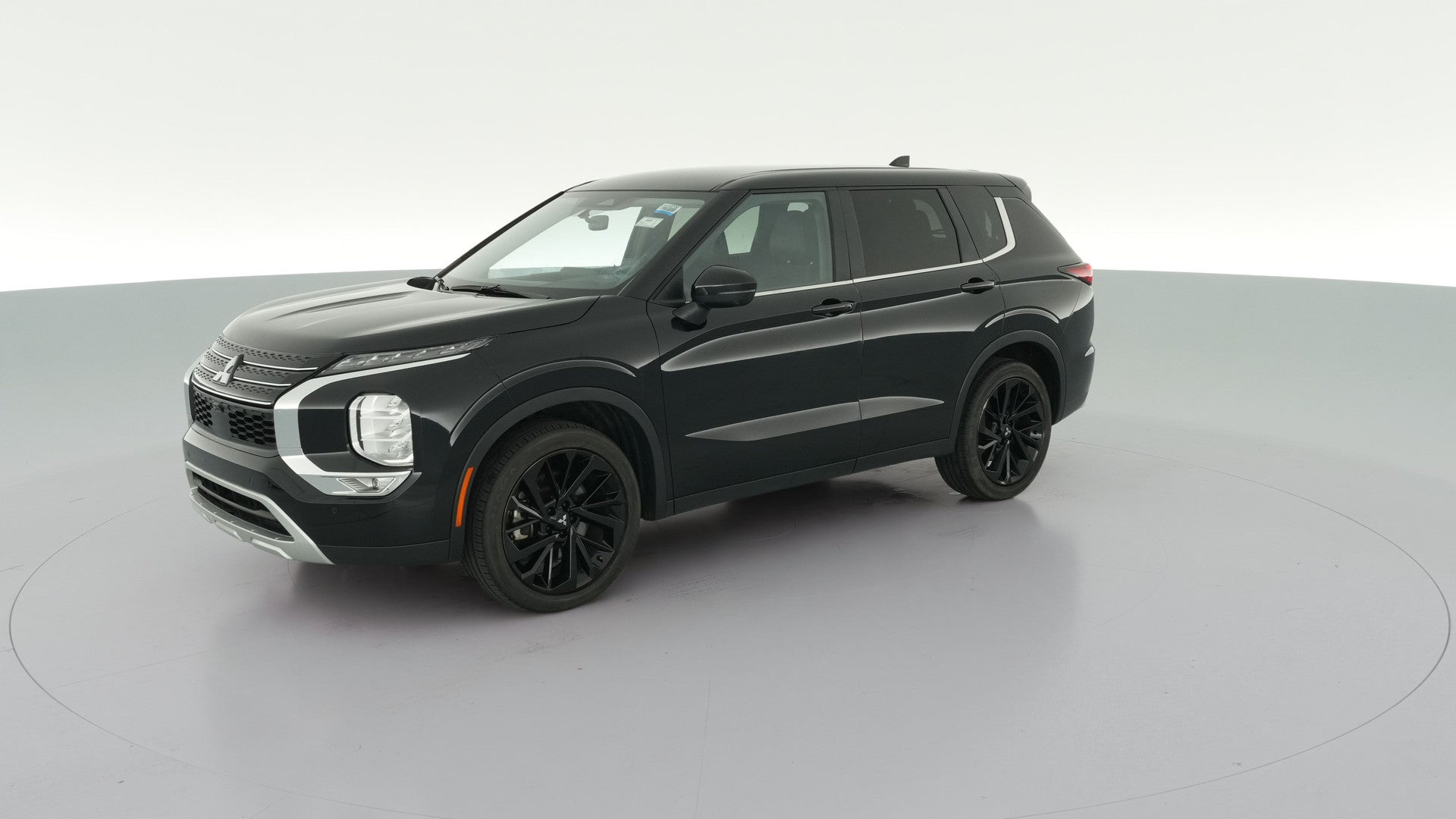 2024 Mitsubishi Outlander vehicle photo