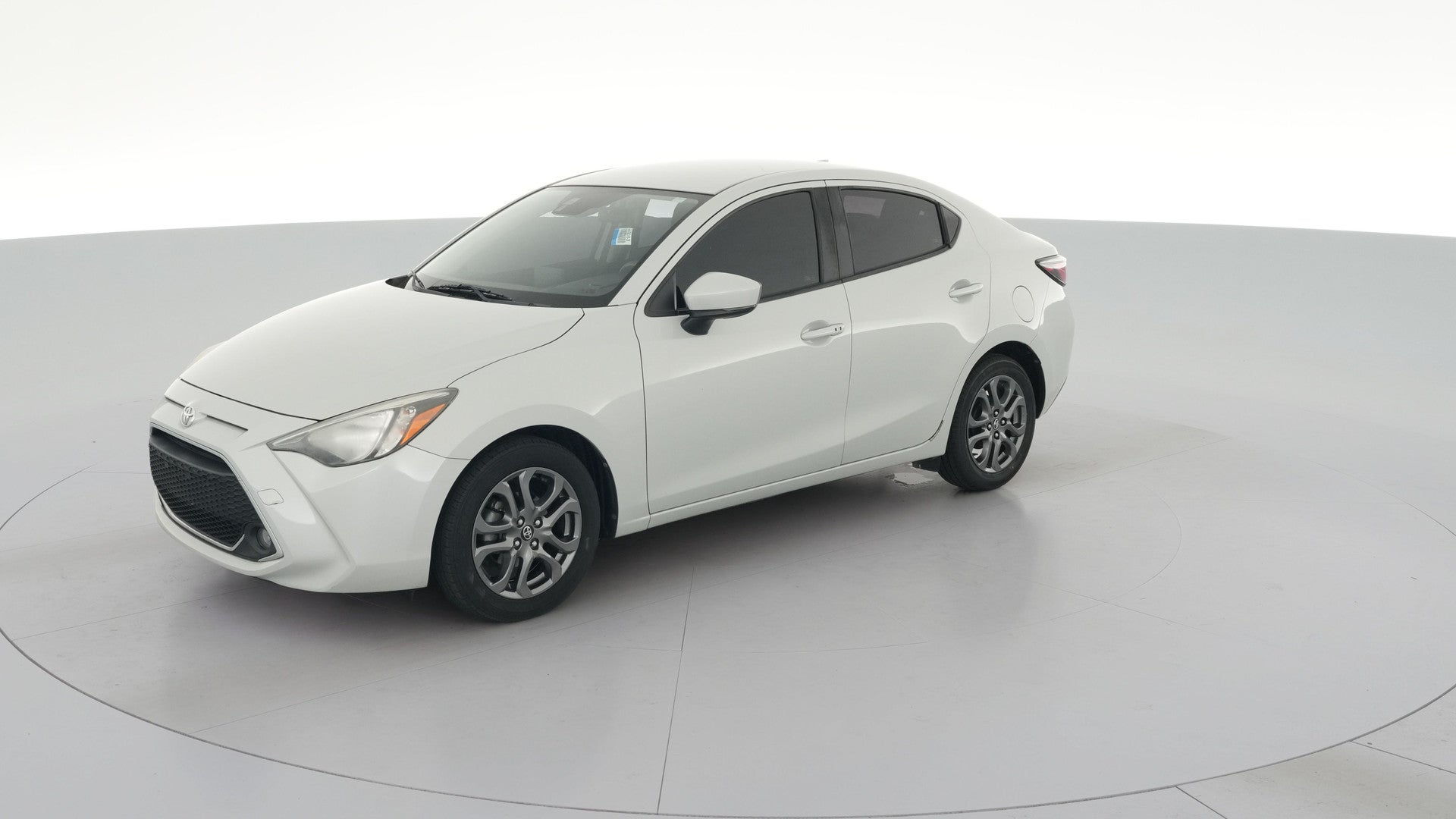 2019 Toyota Yaris vehicle photo