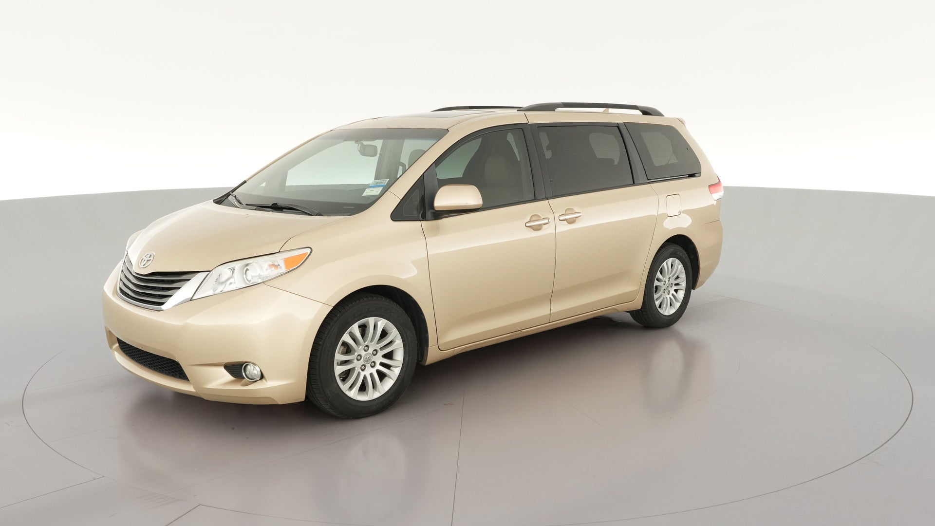 2014 Toyota Sienna vehicle photo