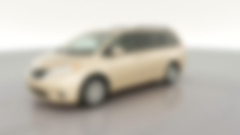 2014 Toyota Sienna vehicle photo
