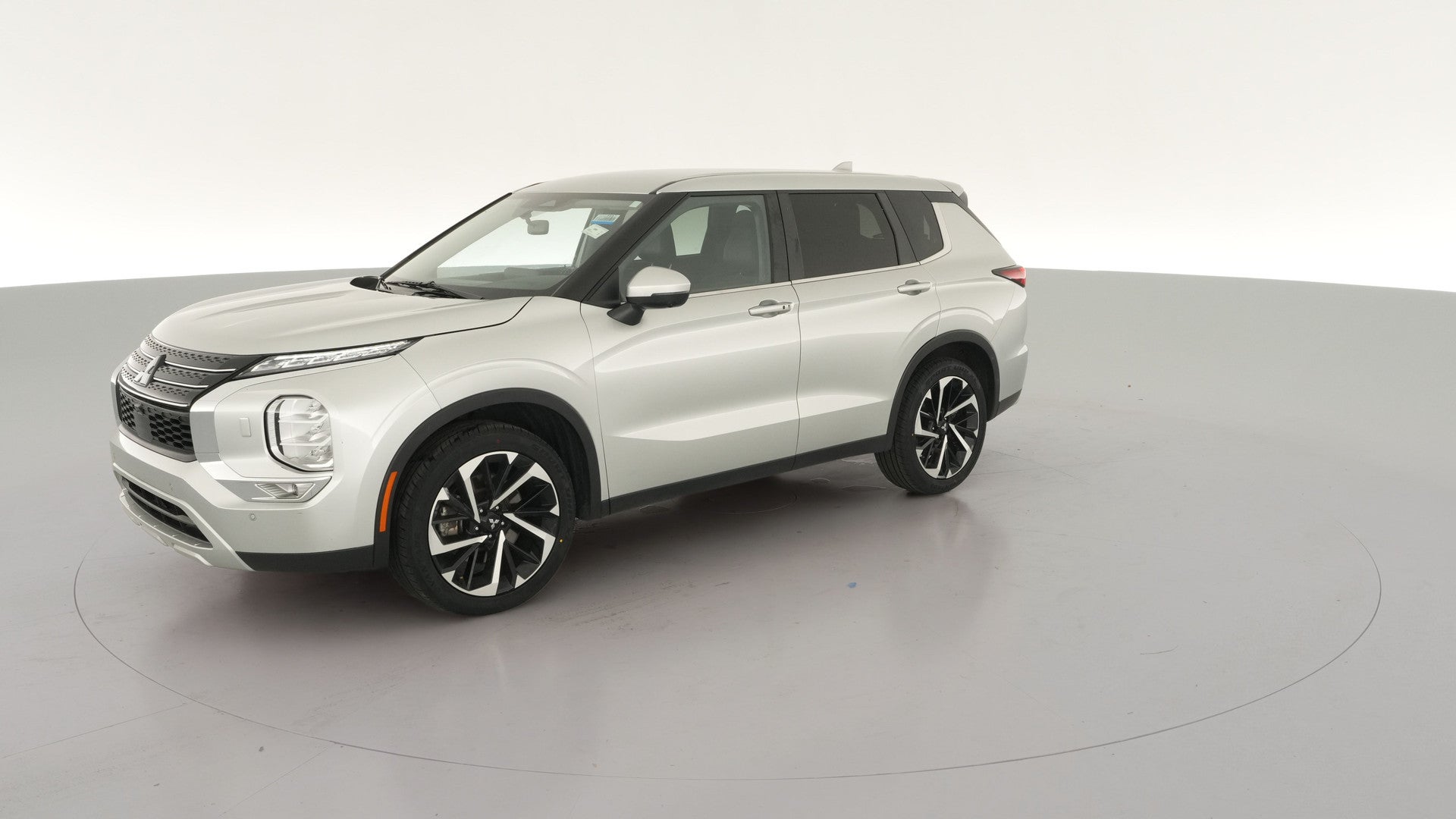 2024 Mitsubishi Outlander vehicle photo