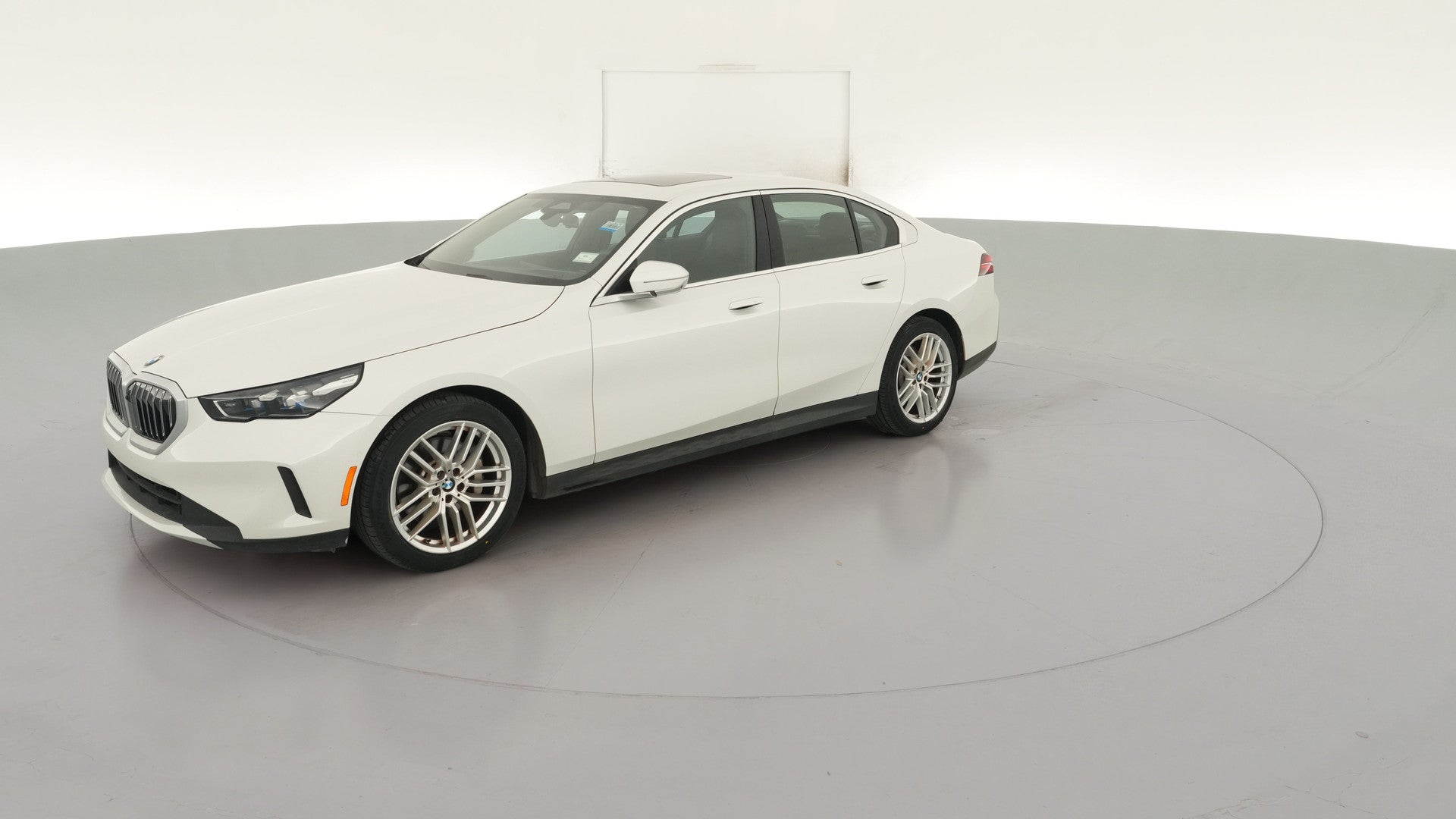 2024 BMW 5 Series vehicle photo