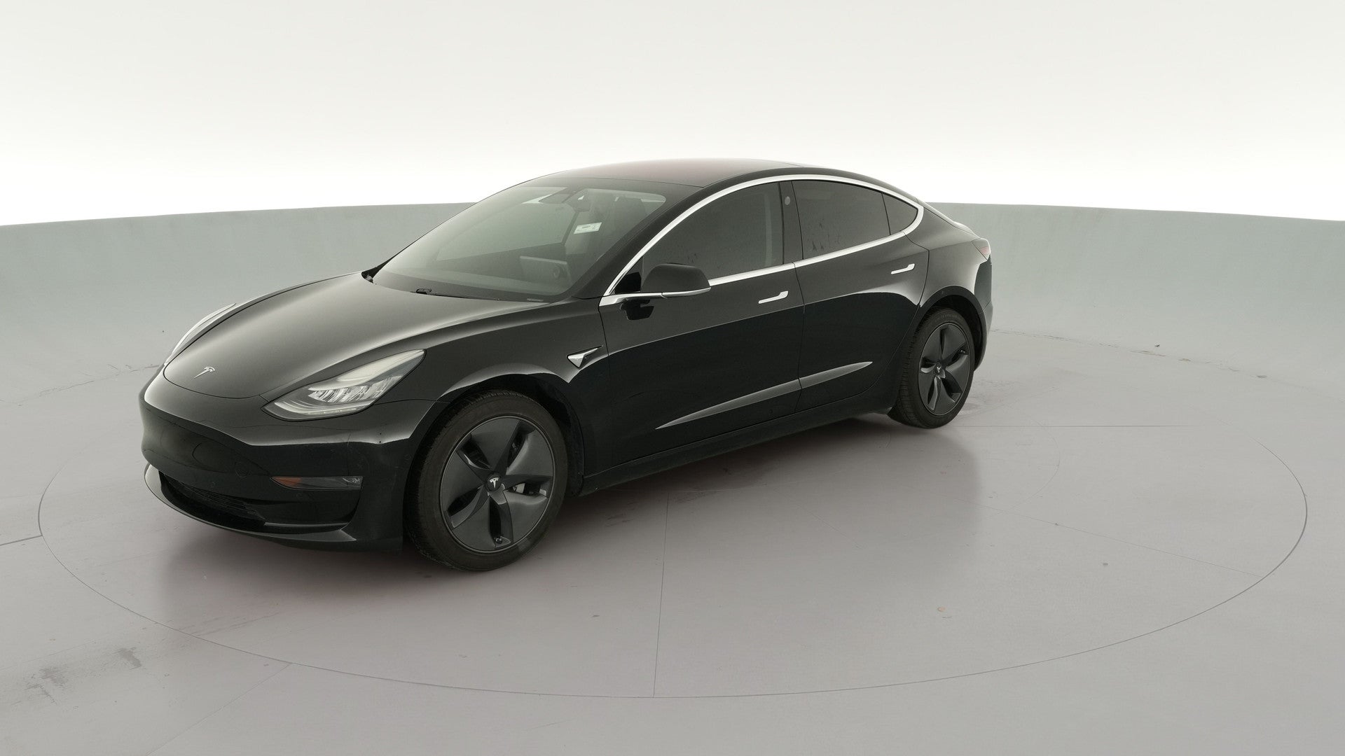 2018 Tesla Model 3 vehicle photo