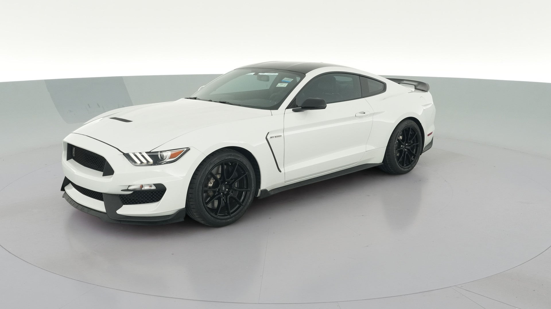 2019 Ford Mustang vehicle photo