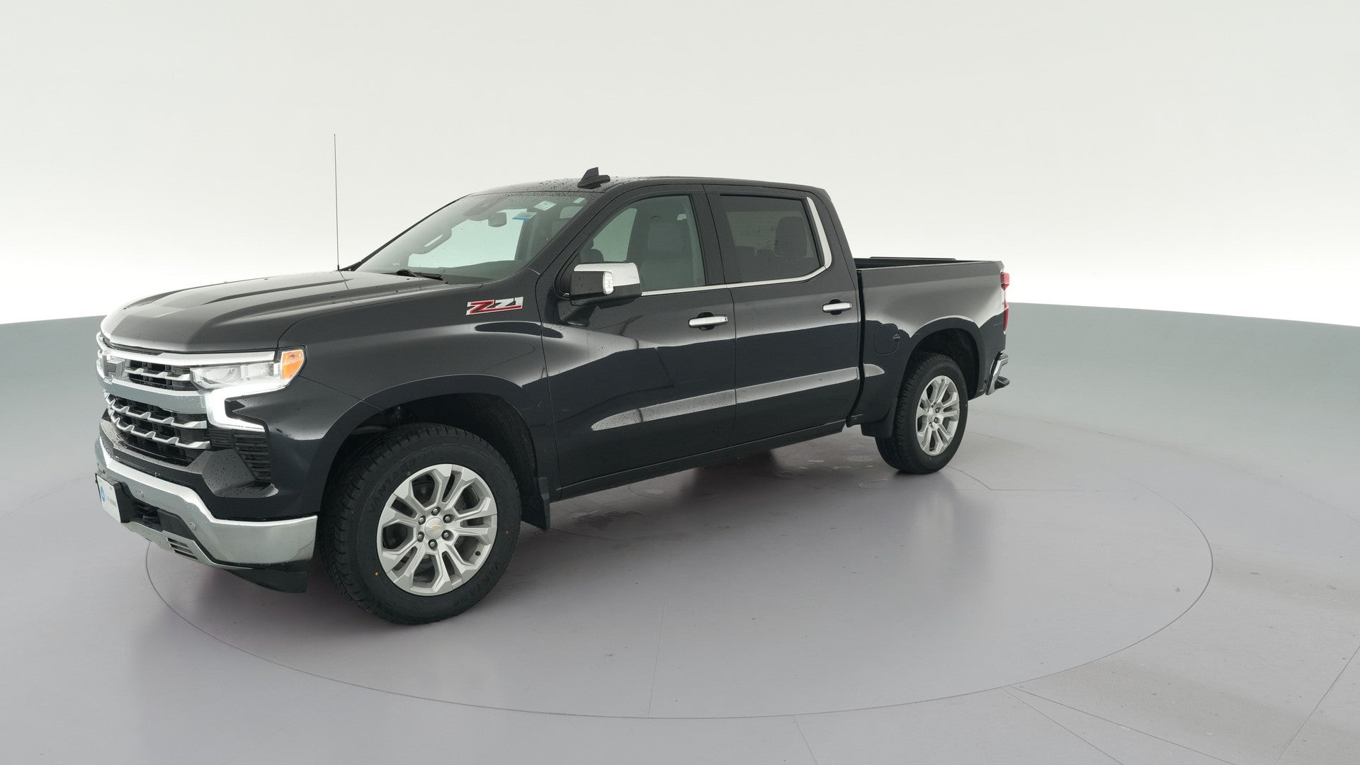 2022 Chevrolet Silverado 1500 Crew Cab vehicle photo