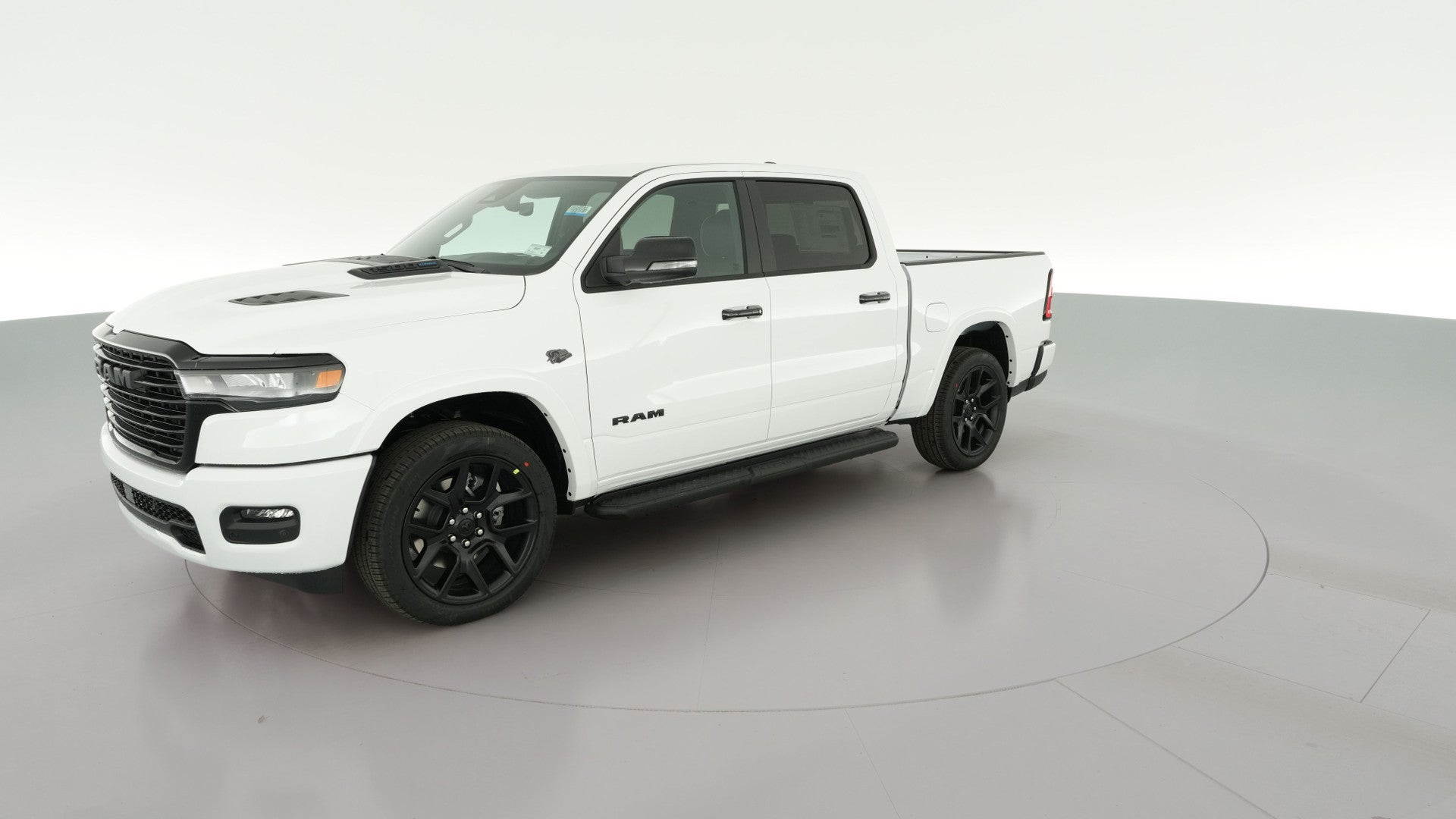 2027 Ram 1500 Crew Cab vehicle photo