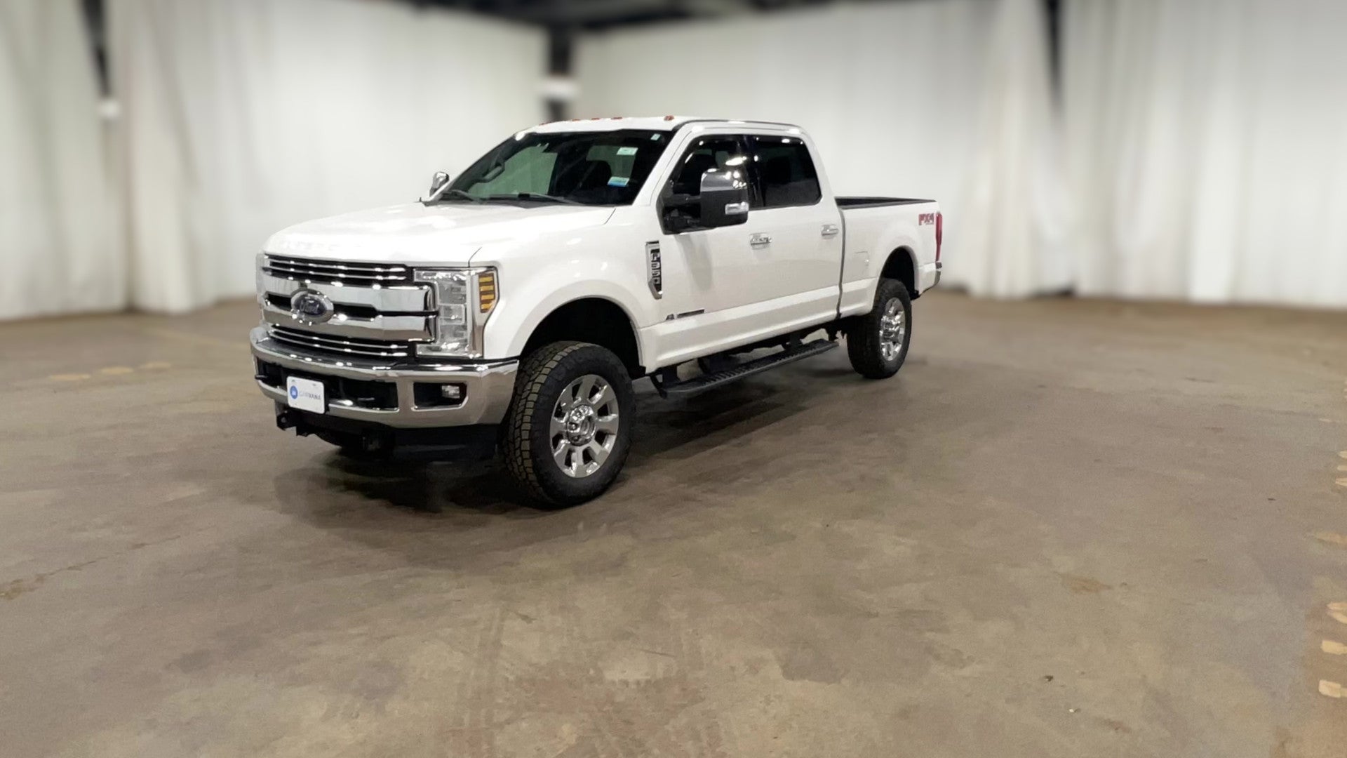 2018 Ford F350 Super Duty Crew Cab vehicle photo