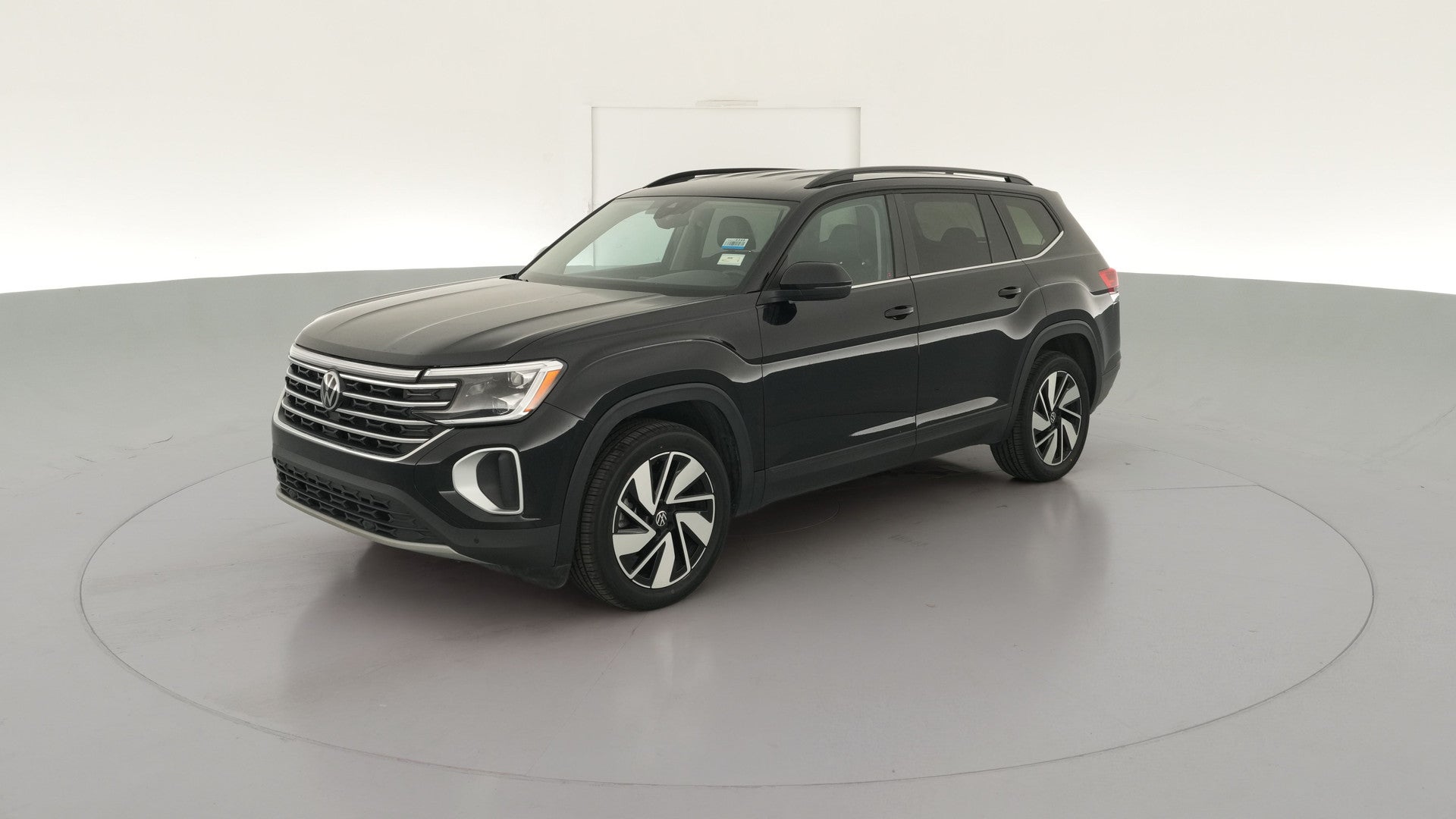 2025 Volkswagen Atlas vehicle photo