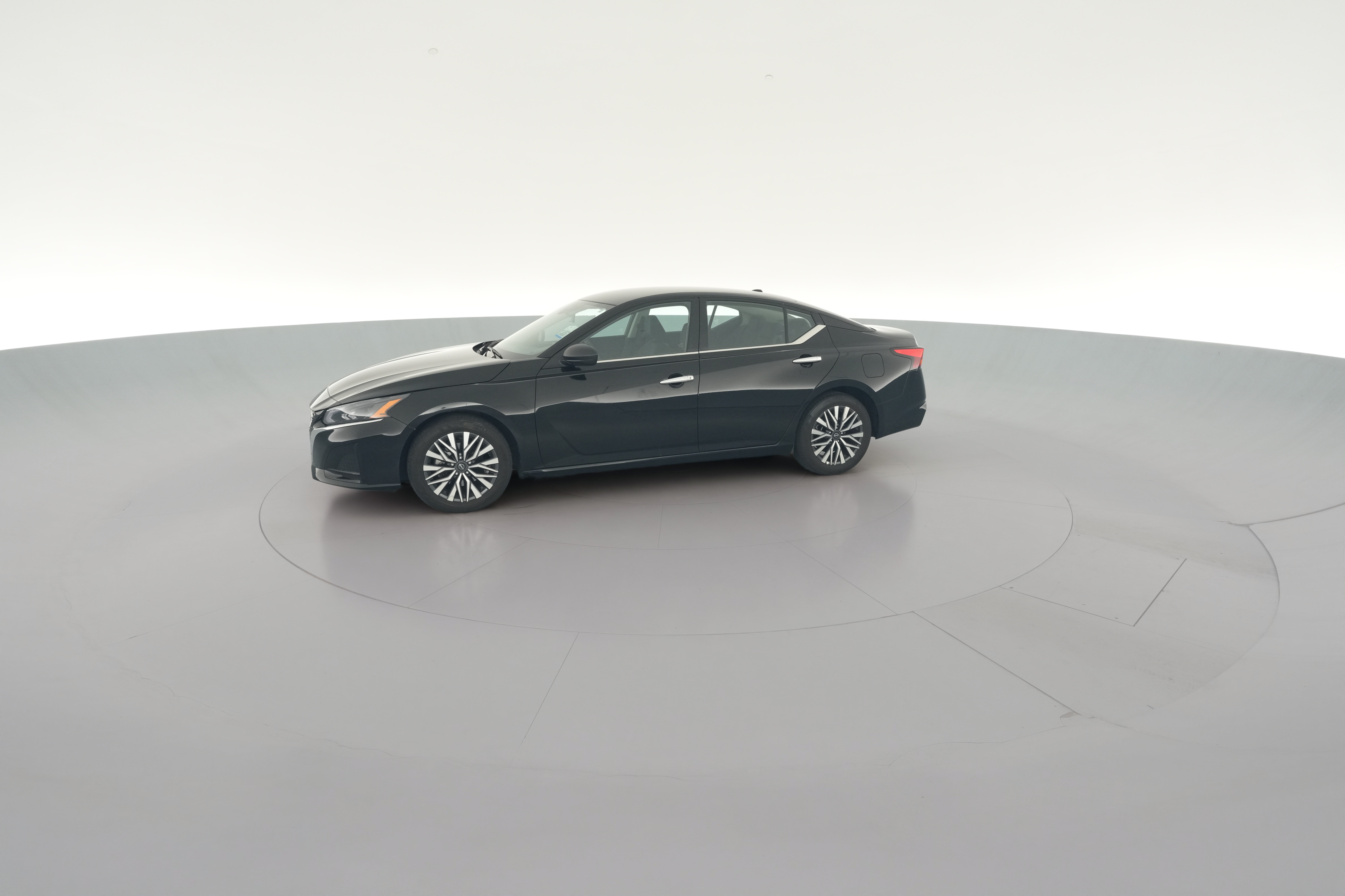 2025 Nissan Altima SV - Photo 26