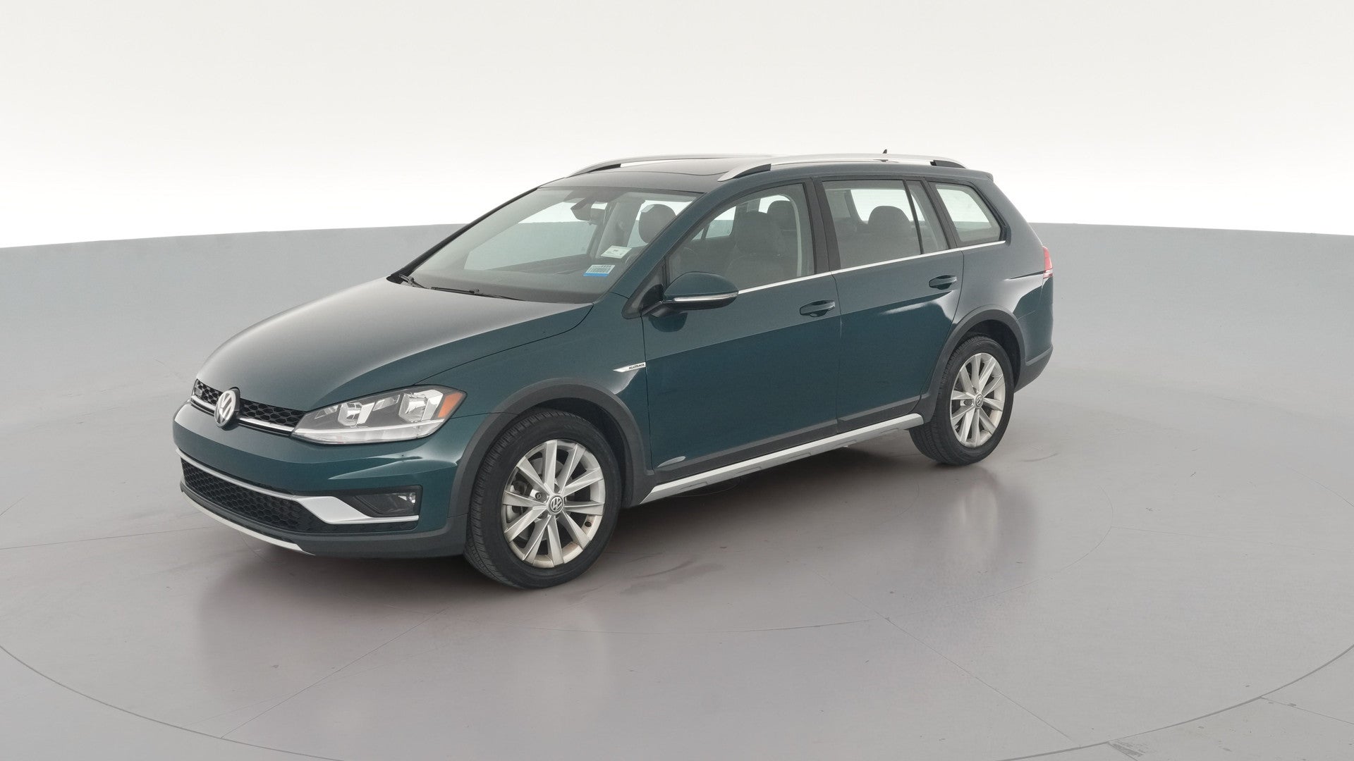 2018 Volkswagen Golf Alltrack vehicle photo