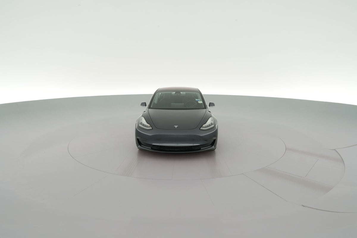 2018 Tesla Model 3 Long Range All-Wheel Drive in Midnight Silver Metallic — 360° view 1