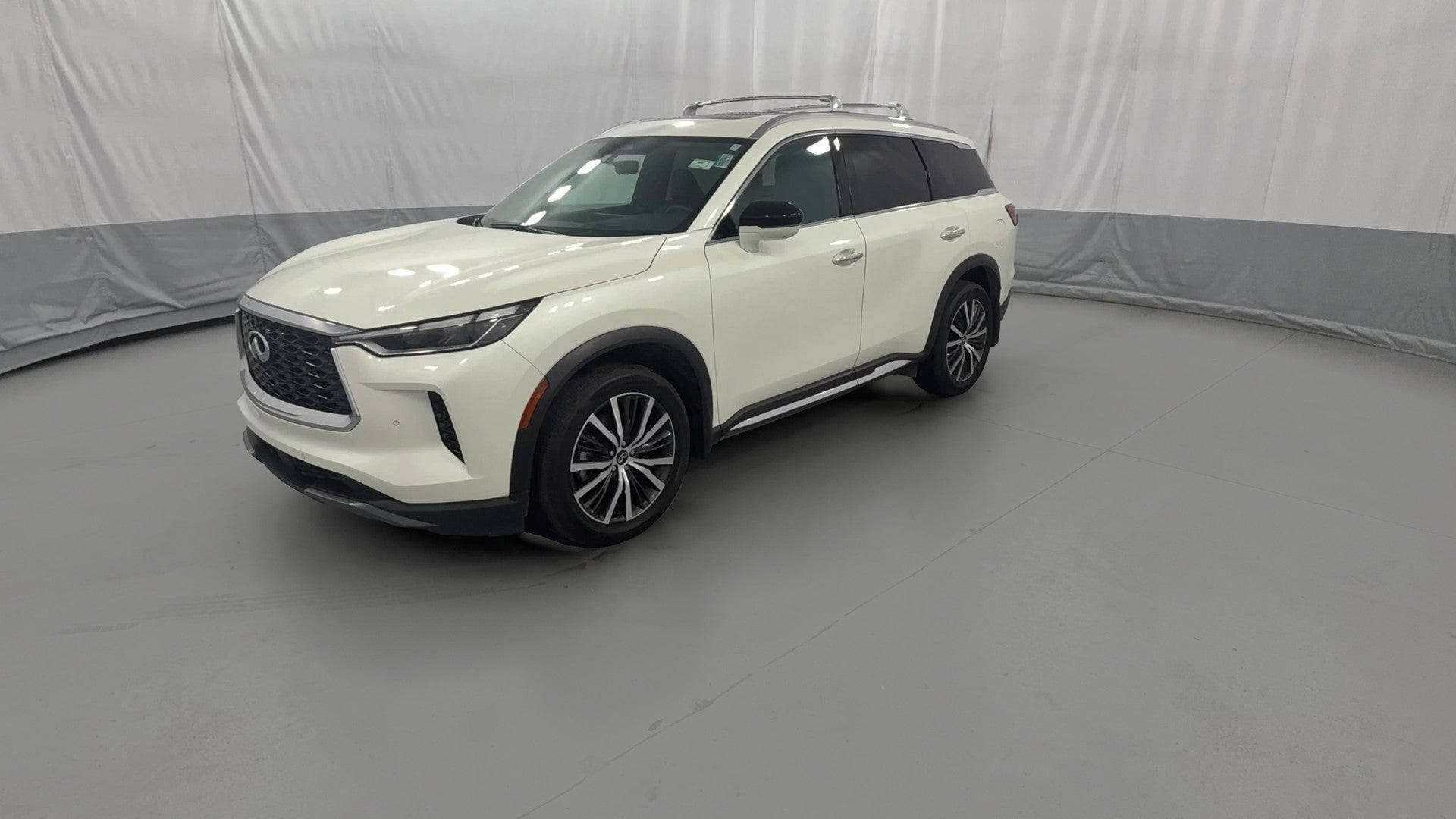 2025 INFINITI QX60 vehicle photo